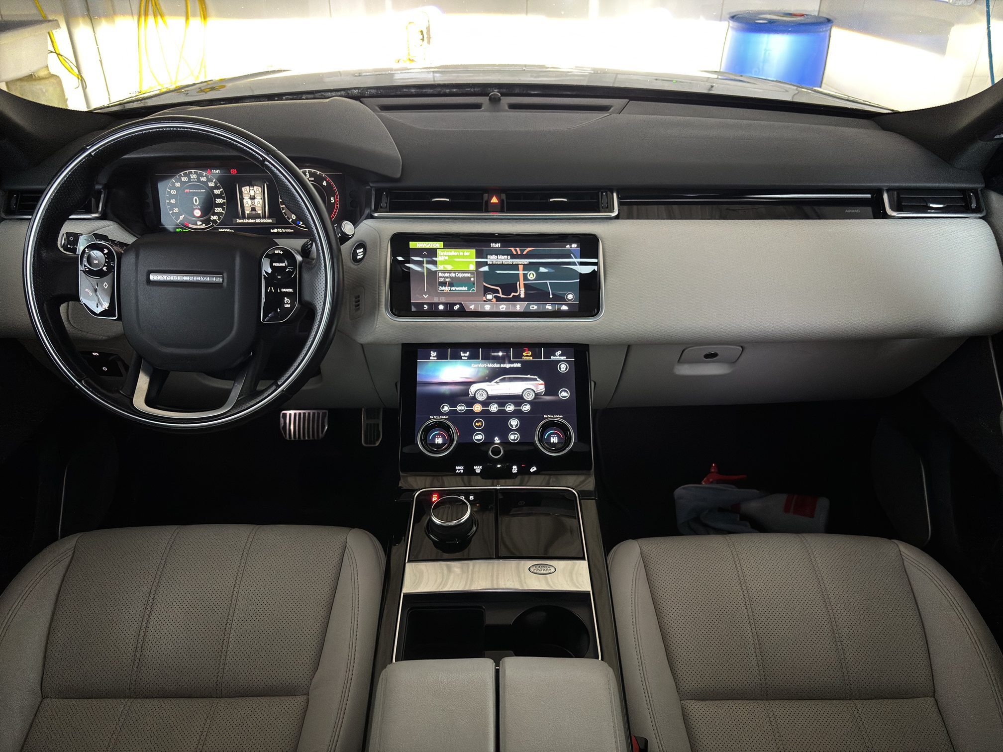 LAND ROVER Land-Rover RR Vel — zdjęcie 4