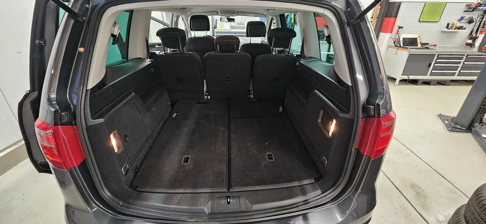 SEAT Alhambra2.0TDI 4M — zdjęcie 13