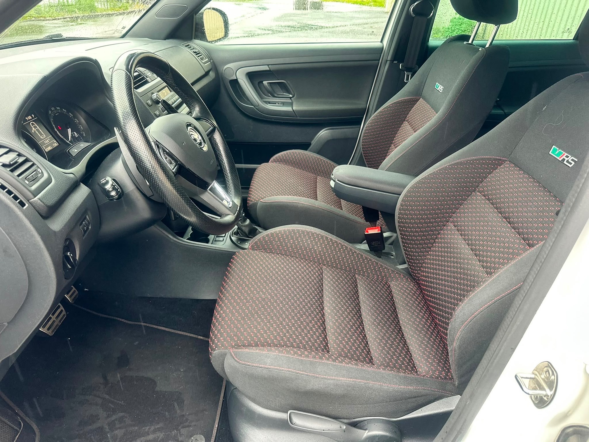 SKODA Fabia RS — zdjęcie 13