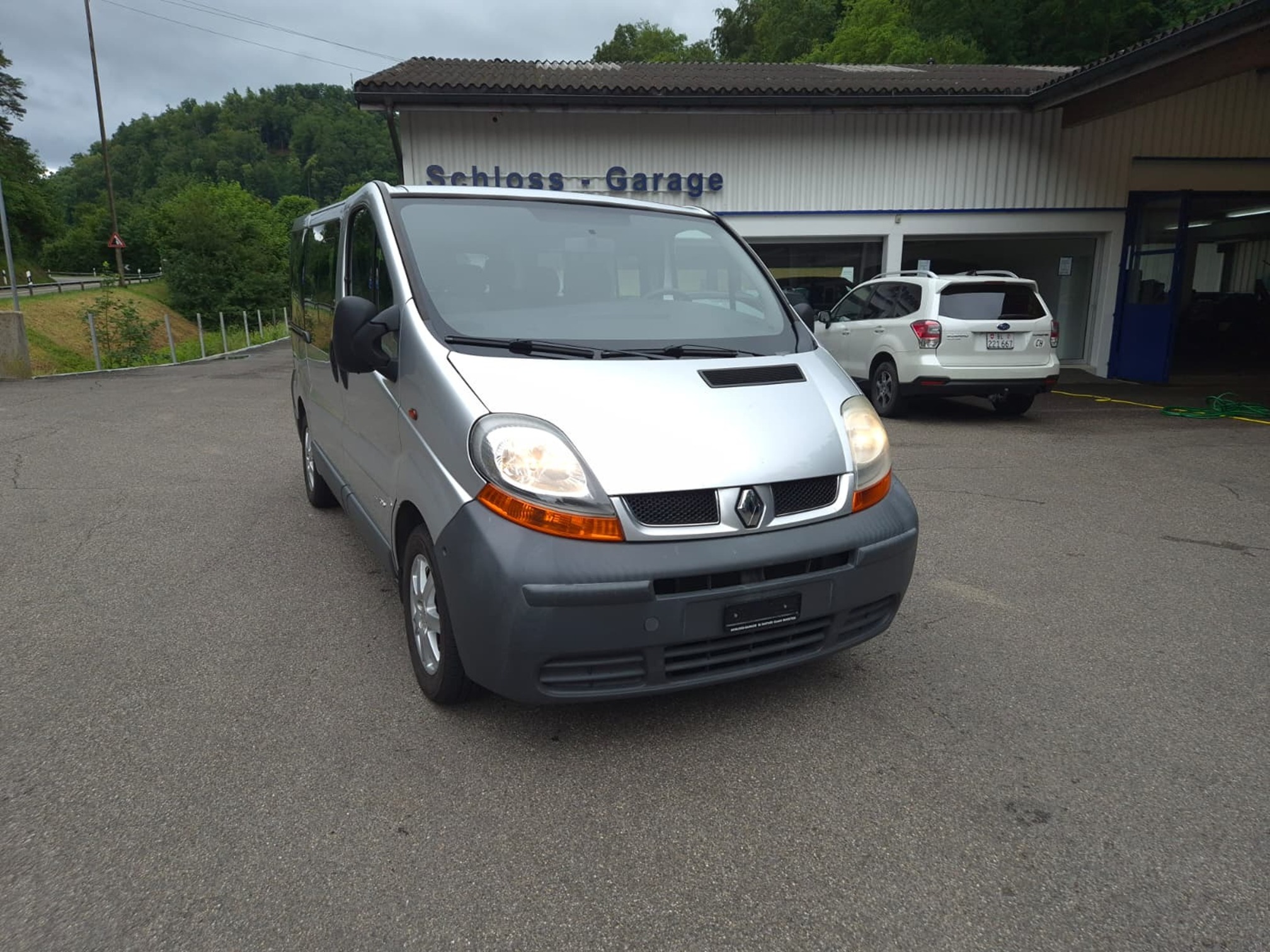 RENAULT Trafic dCi 100 — zdjęcie 2