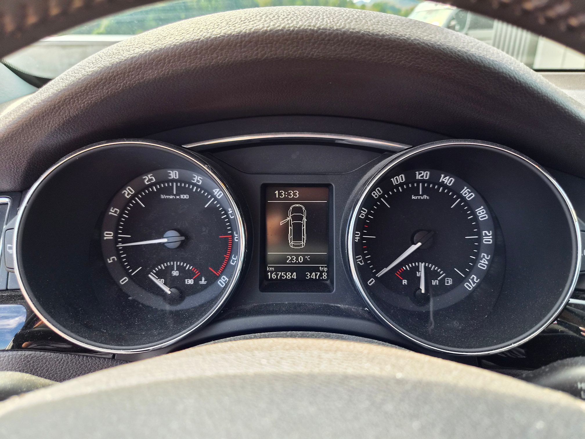 SKODA Superb 2.0 TDI — zdjęcie 8