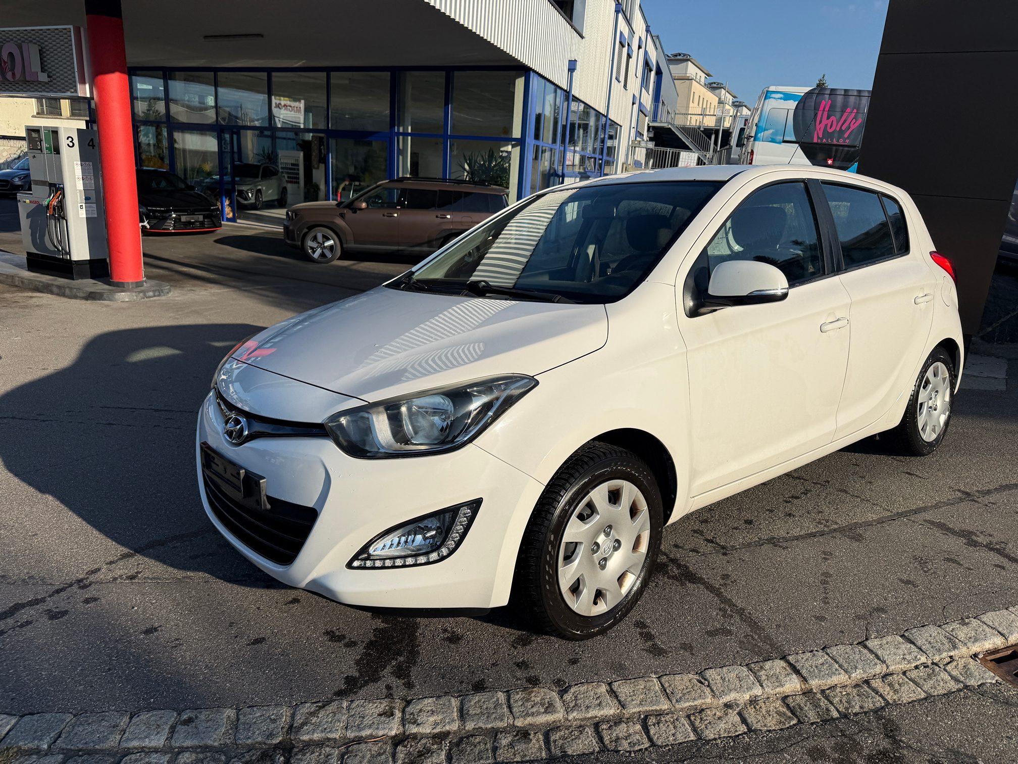 HYUNDAI I20 — zdjęcie 3