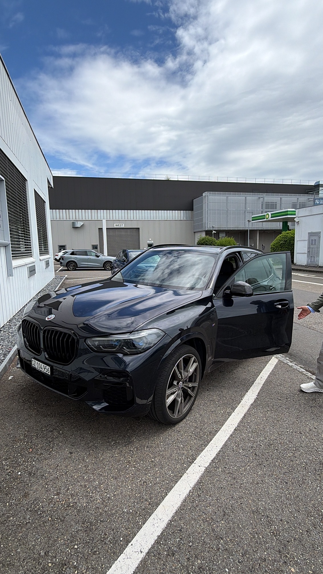 BMW X5 M50i — zdjęcie 1