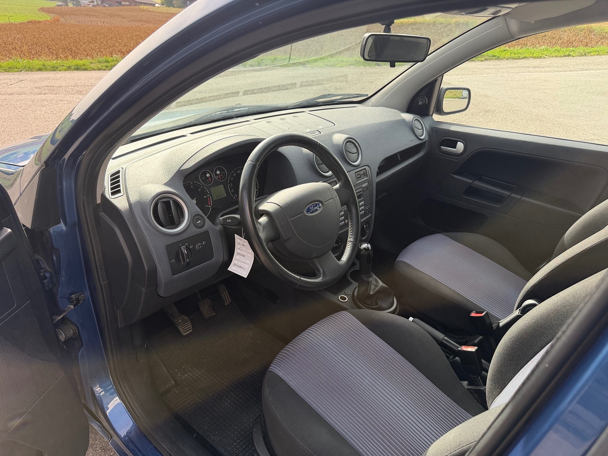 FORD Fusion 1.6 16V — zdjęcie 6