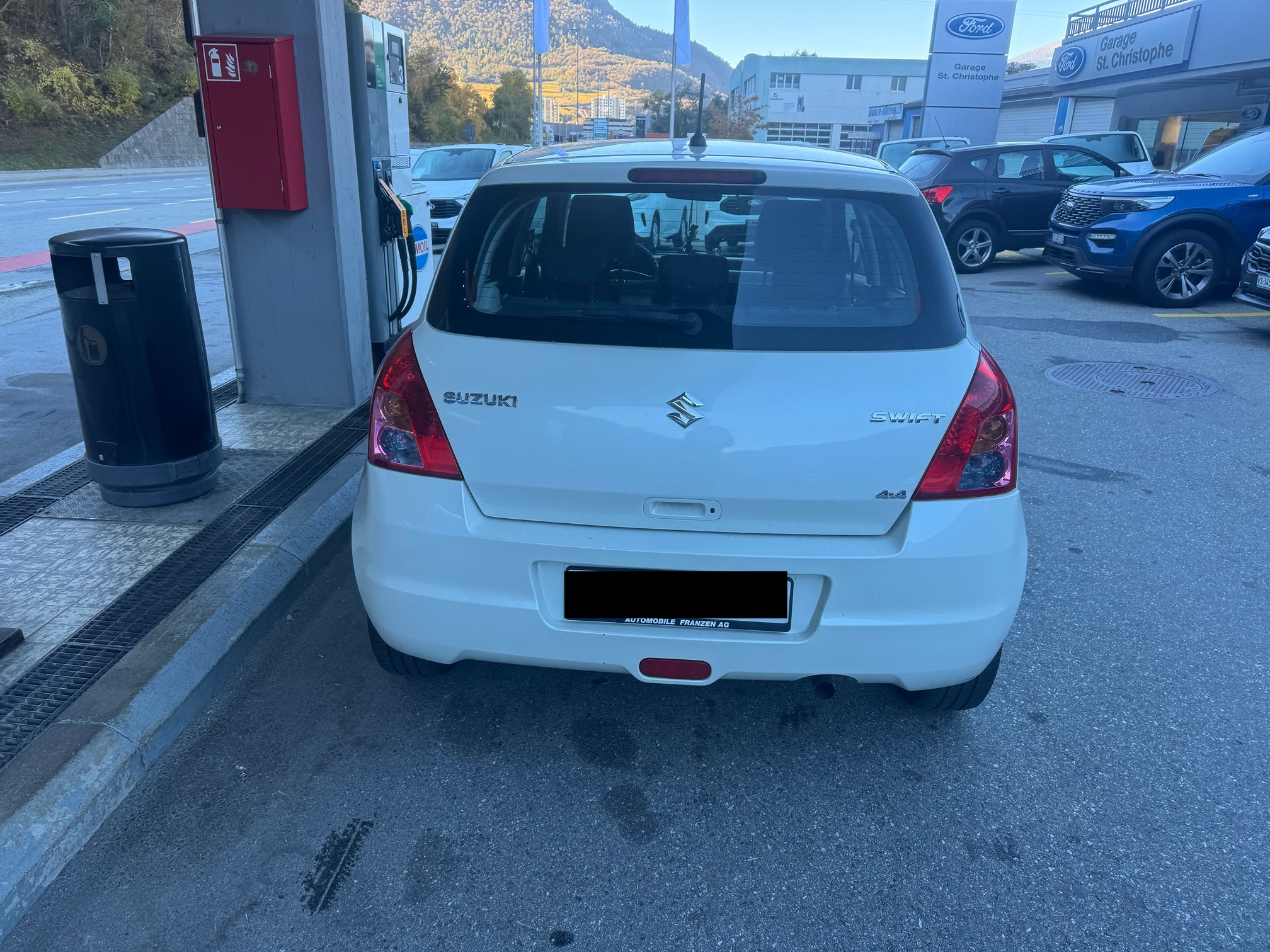 SUZUKI Swift 1.3 4WD — zdjęcie 5