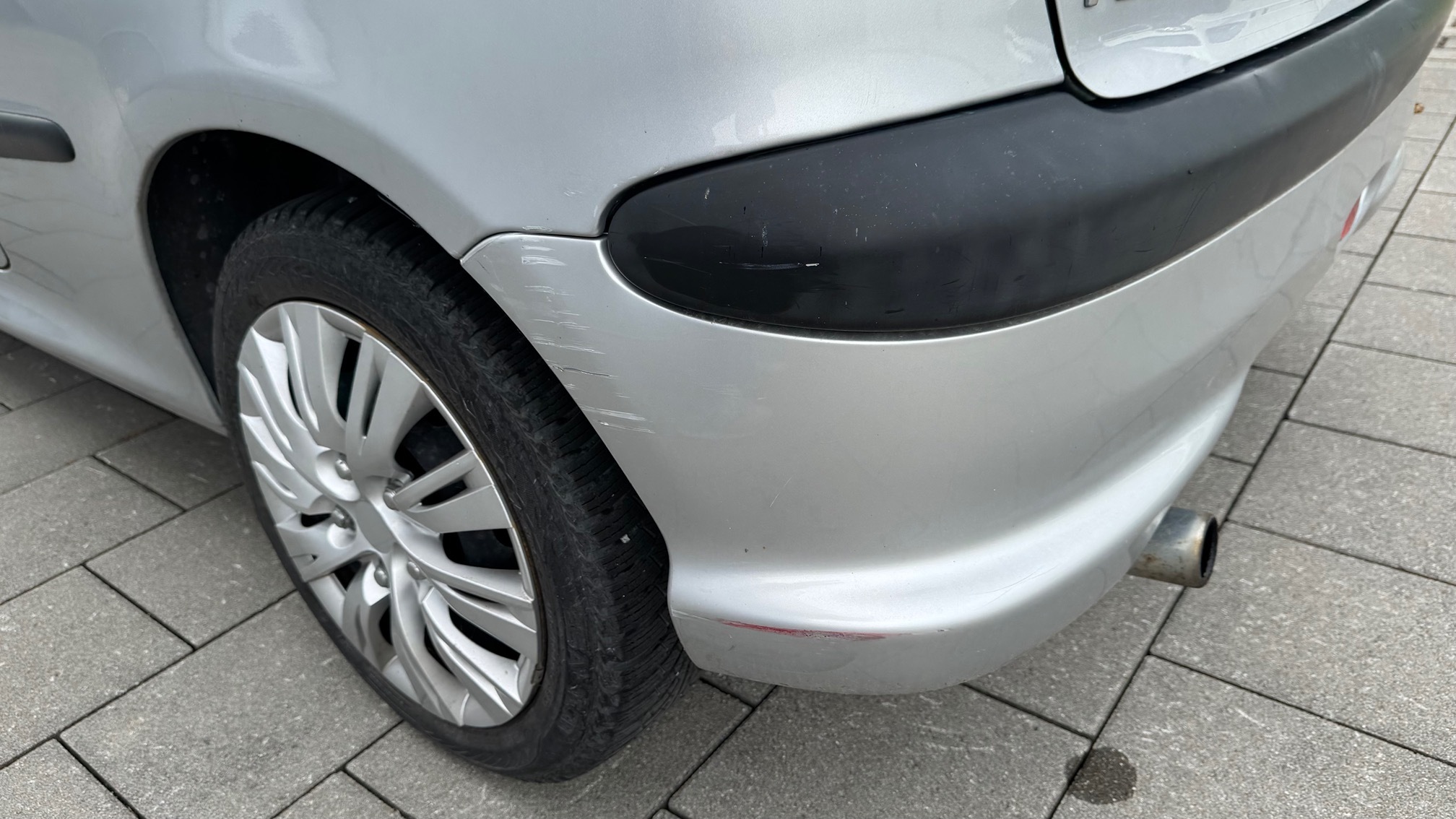 PEUGEOT 206 1.6 — zdjęcie 11