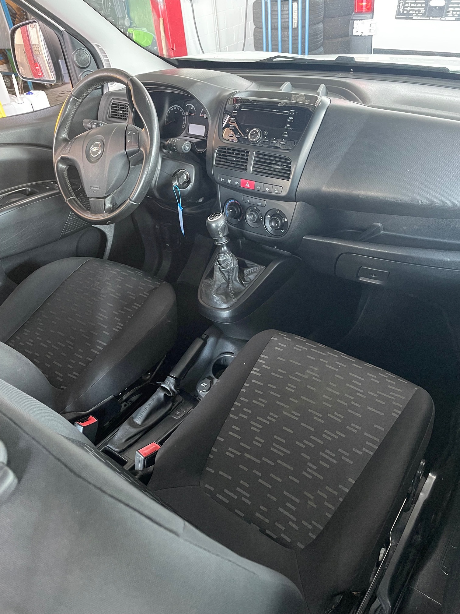 OPEL Combo D 1.6 CDTI — zdjęcie 6