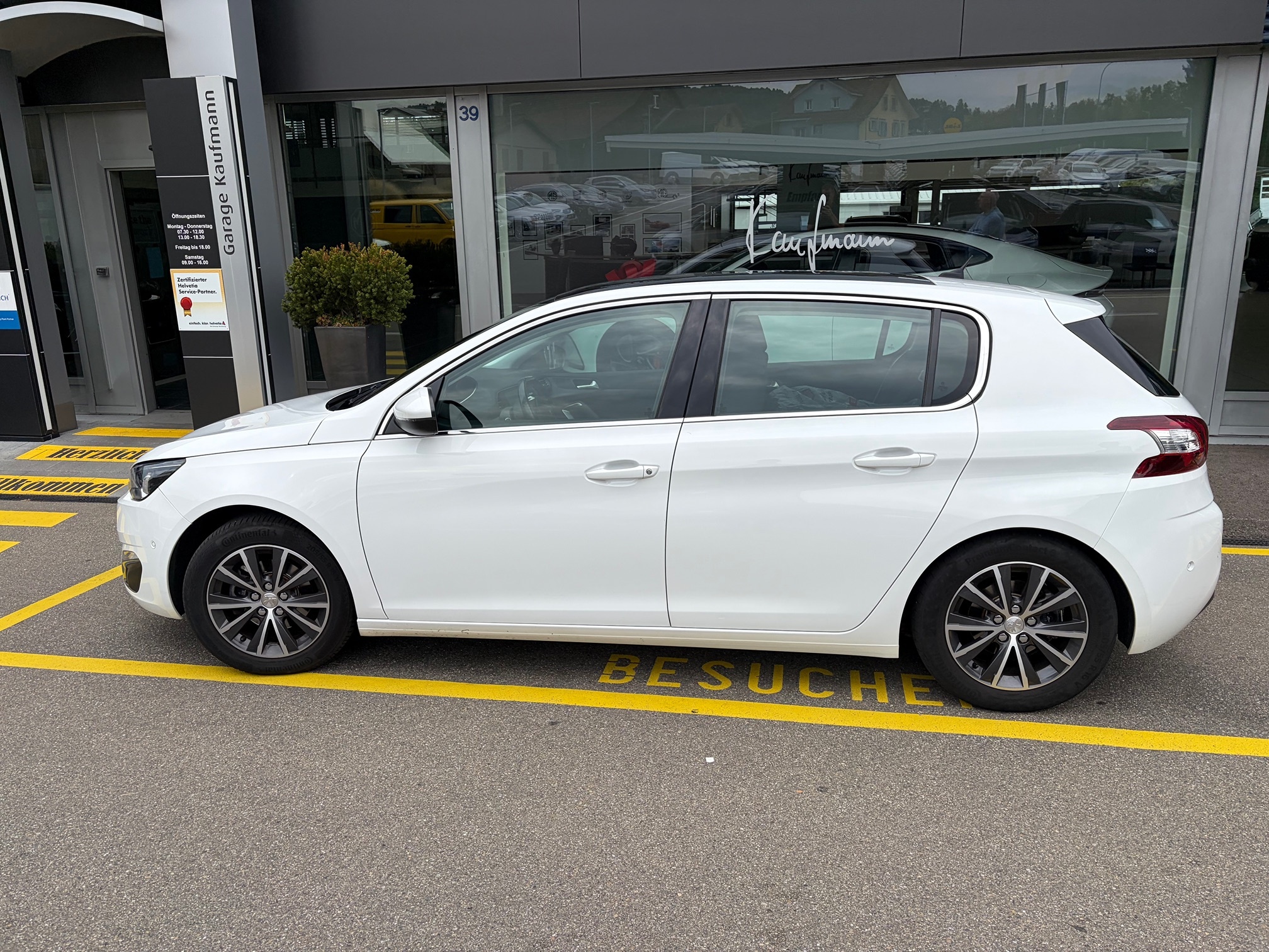 PEUGEOT 308 1.2i STT — zdjęcie 5