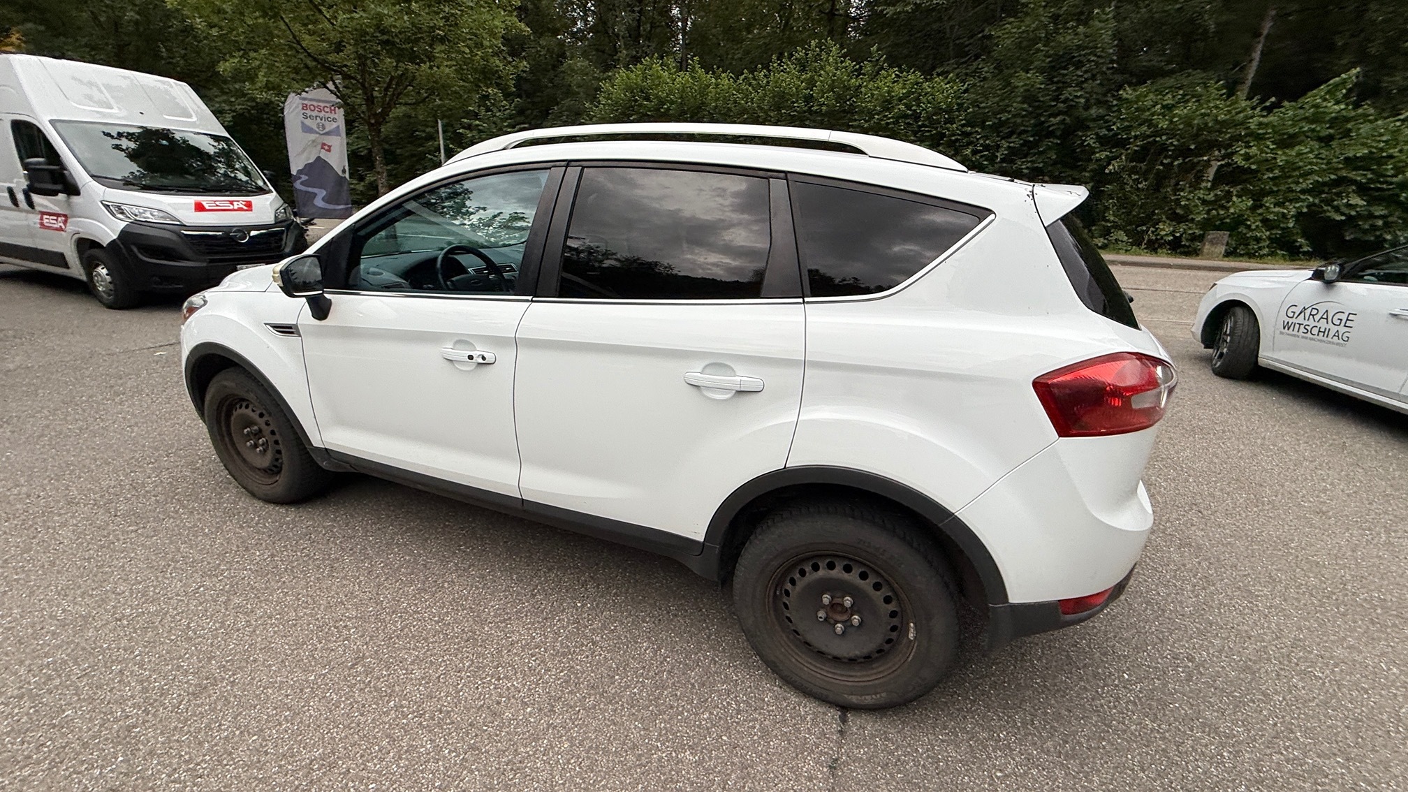 FORD KUGA 2.0TDCI 4X4 — zdjęcie 8