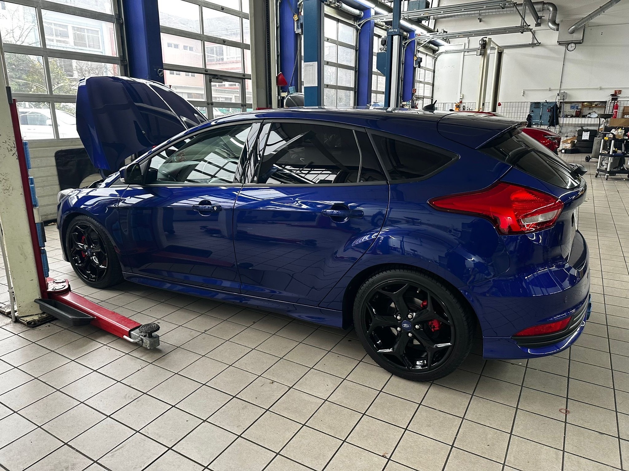 FORD Focus ST 2.0 SCTi — zdjęcie 8