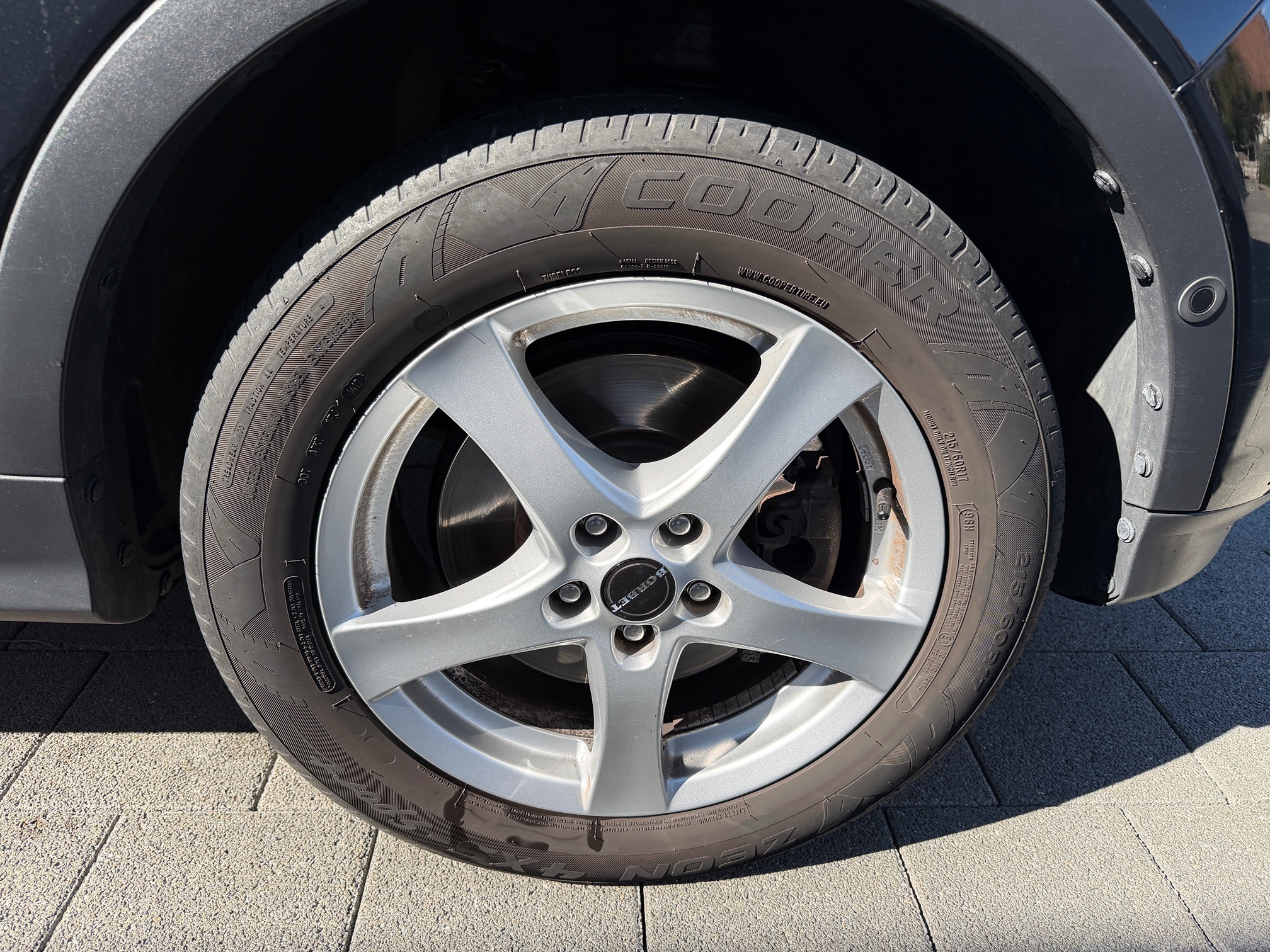 FORD Kuga 2.0 TDCi 4x4 — zdjęcie 9