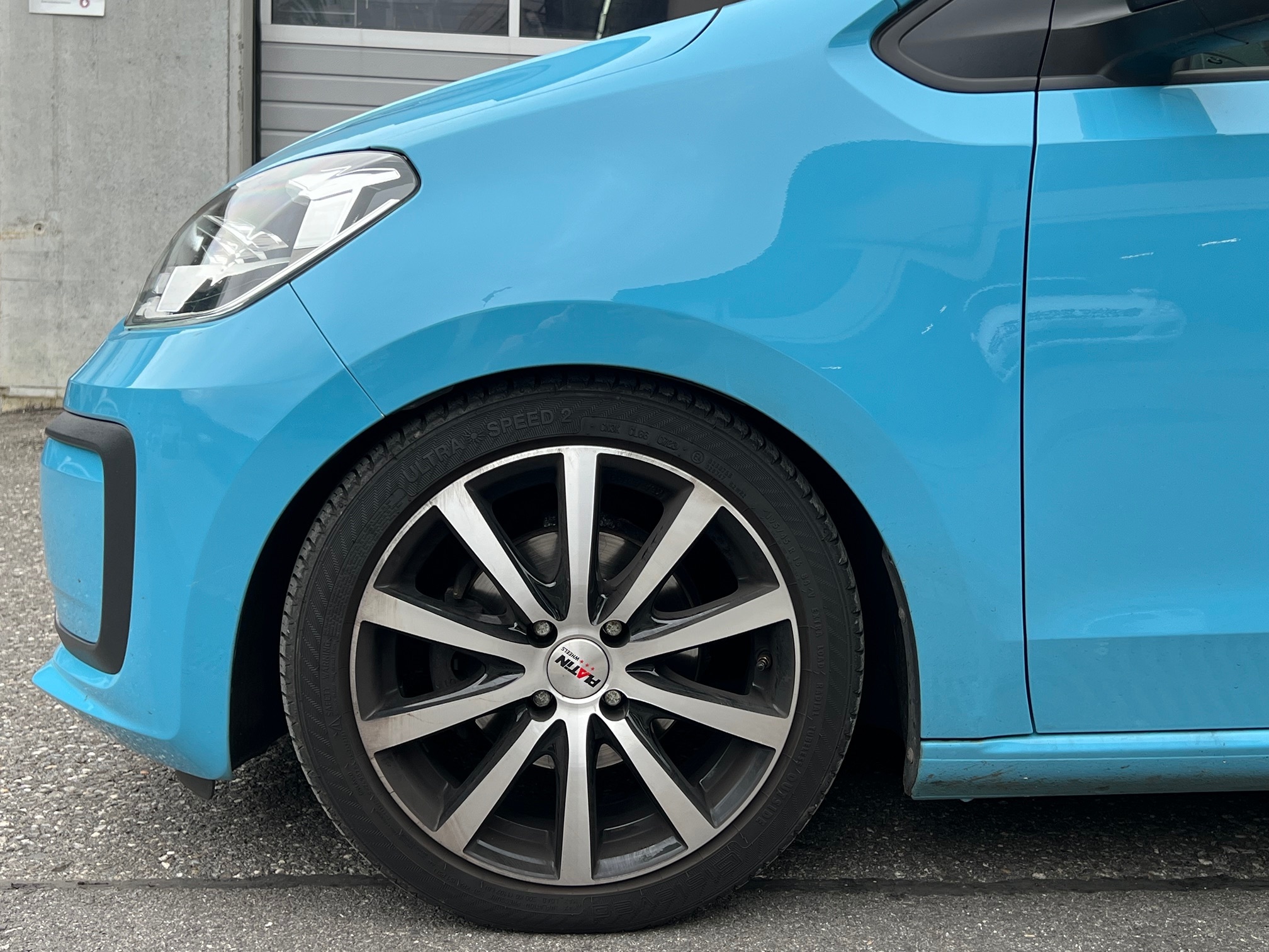 VW UP 1.0 BMT 44kW — zdjęcie 2