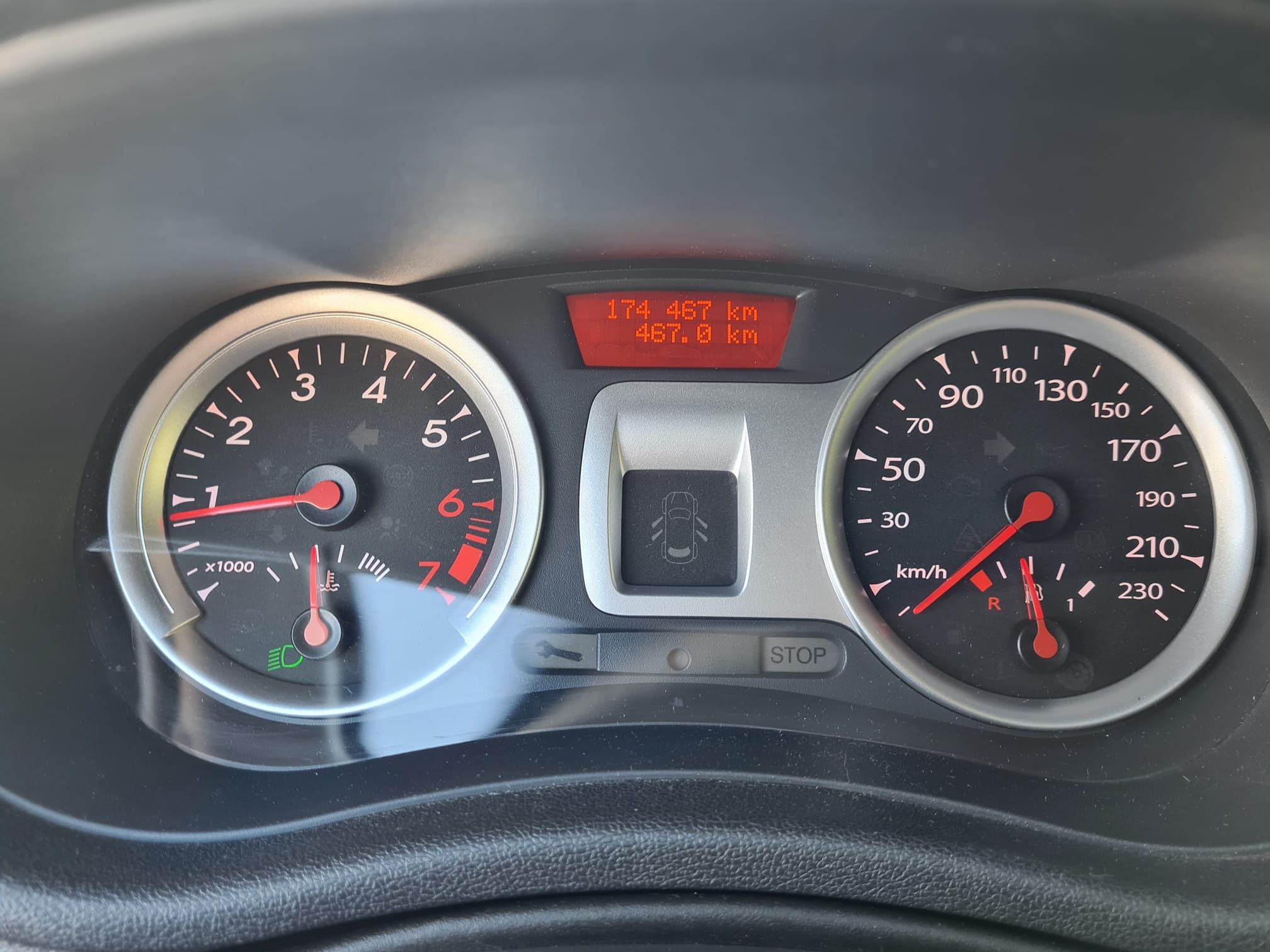 RENAULT Clio 1.2i 16V 75 PS Expression — zdjęcie 5