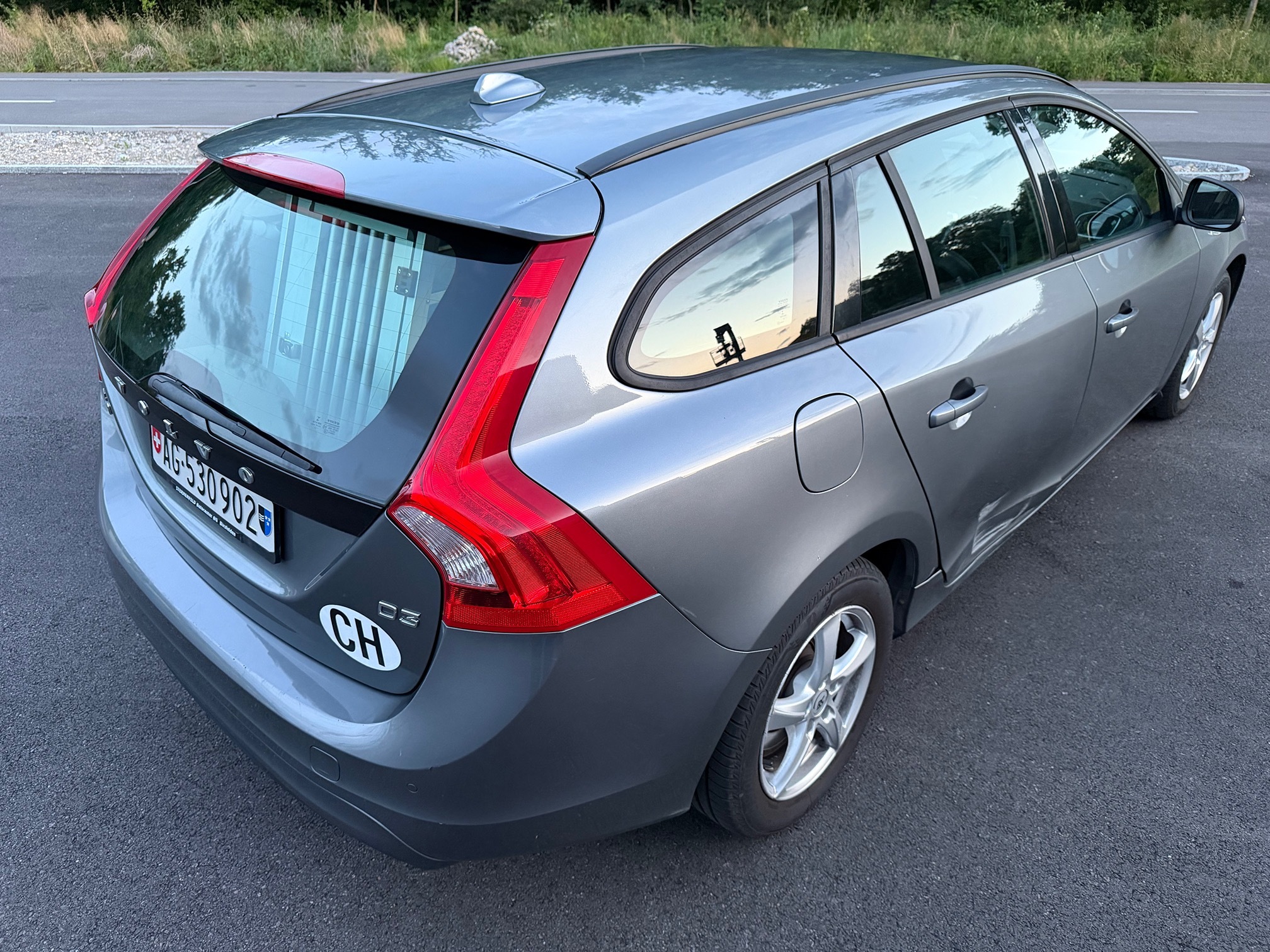 VOLVO V60 — zdjęcie 5
