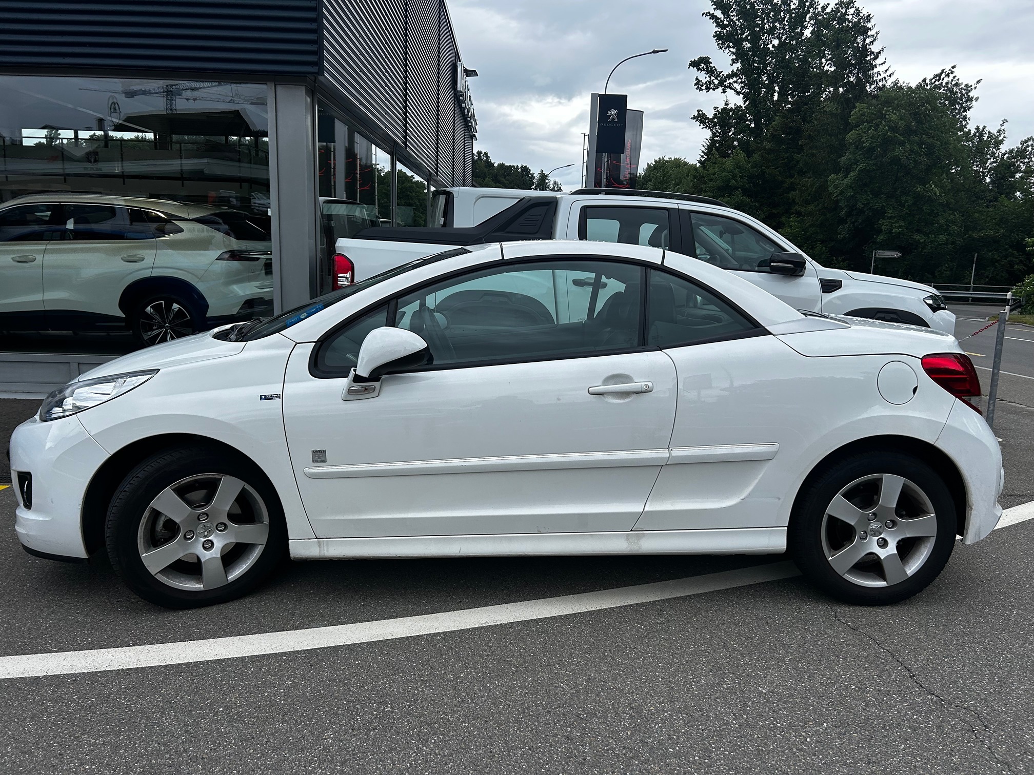 PEUGEOT 207 CC 1.6 Turbo — zdjęcie 3
