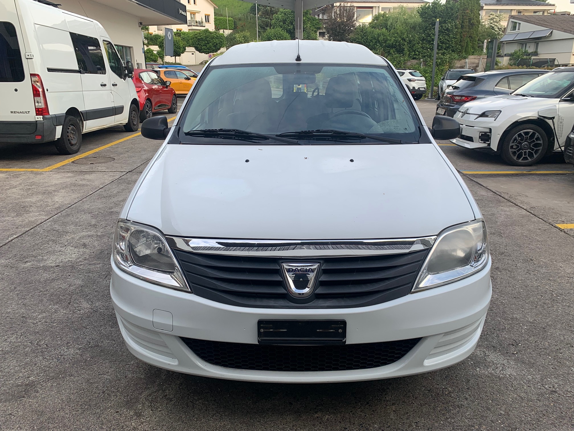 DACIA Logan 1.6 — zdjęcie 2