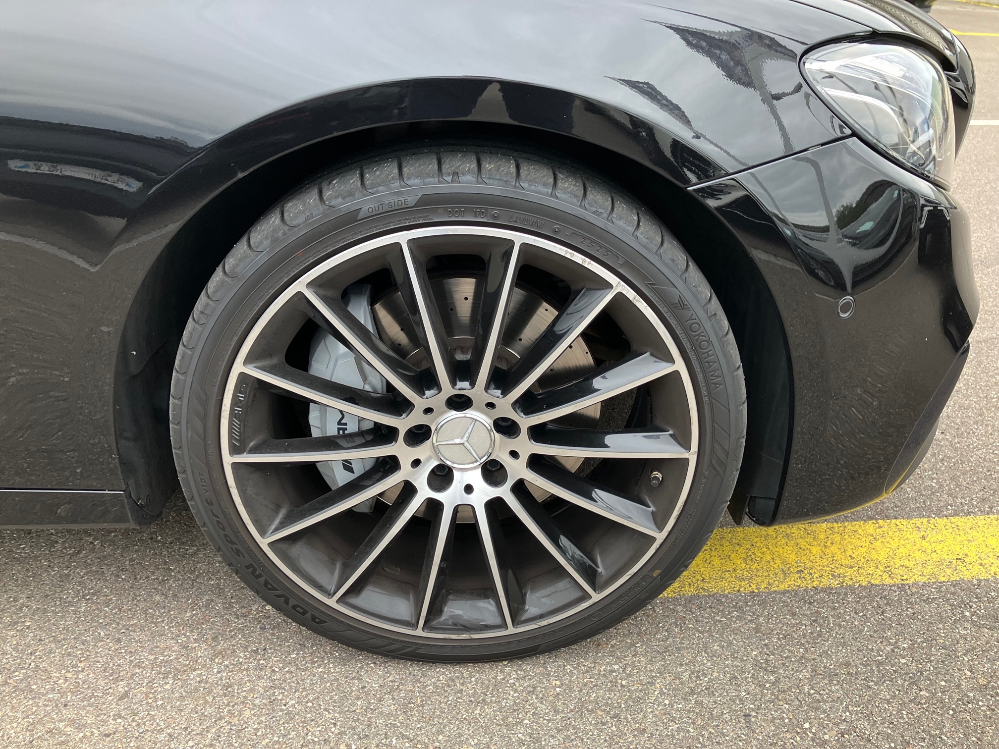 MERCEDES-BENZ E 43 AMG 4MATIC Limousine — zdjęcie 11