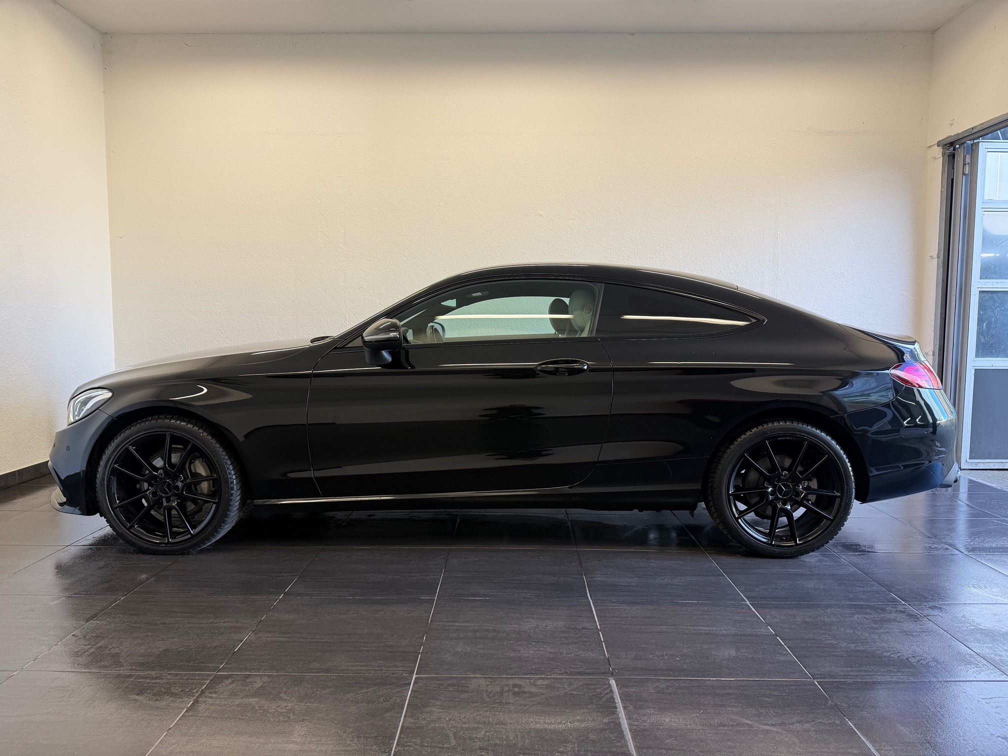 MERCEDES-BENZ C 250d 4mEC — zdjęcie 6