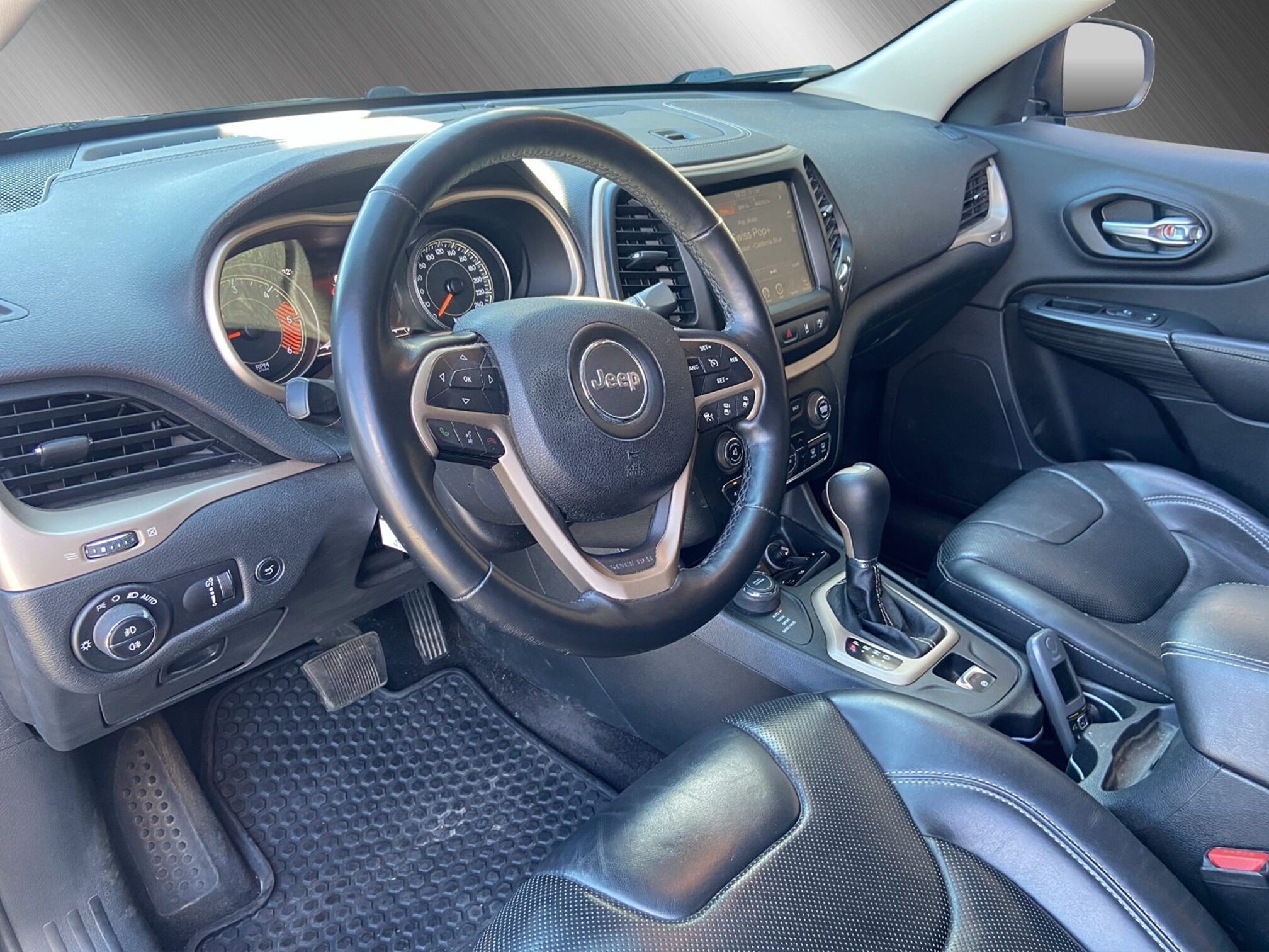 JEEP Cherokee 2.2 TD Limited — zdjęcie 8