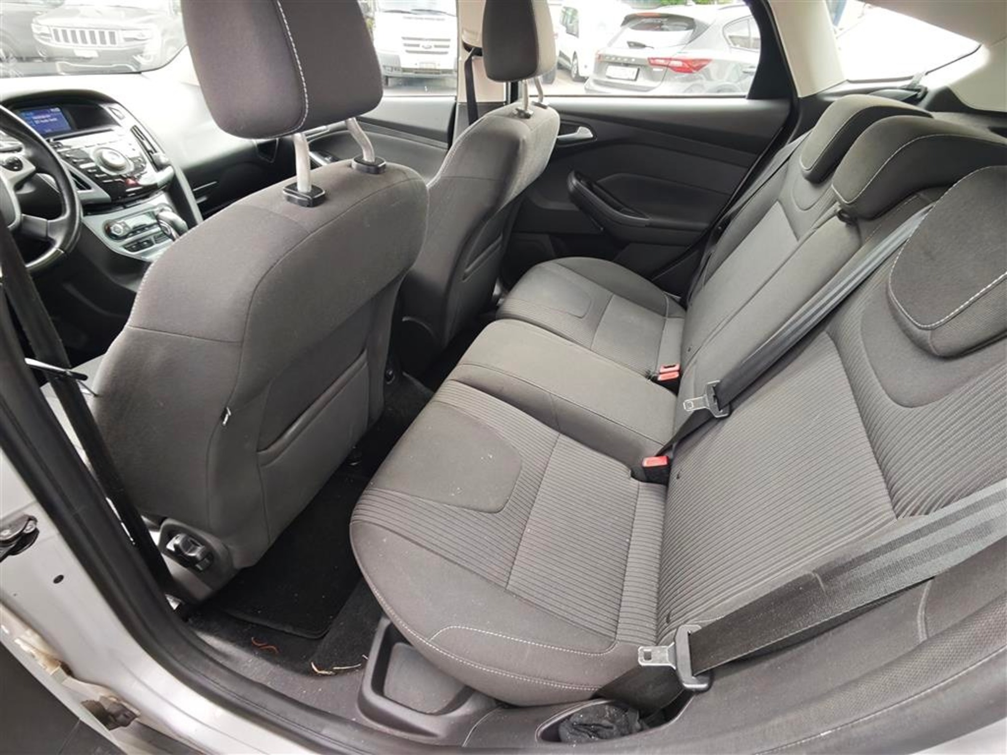 FORD Focus 2.0 TDCi — zdjęcie 9