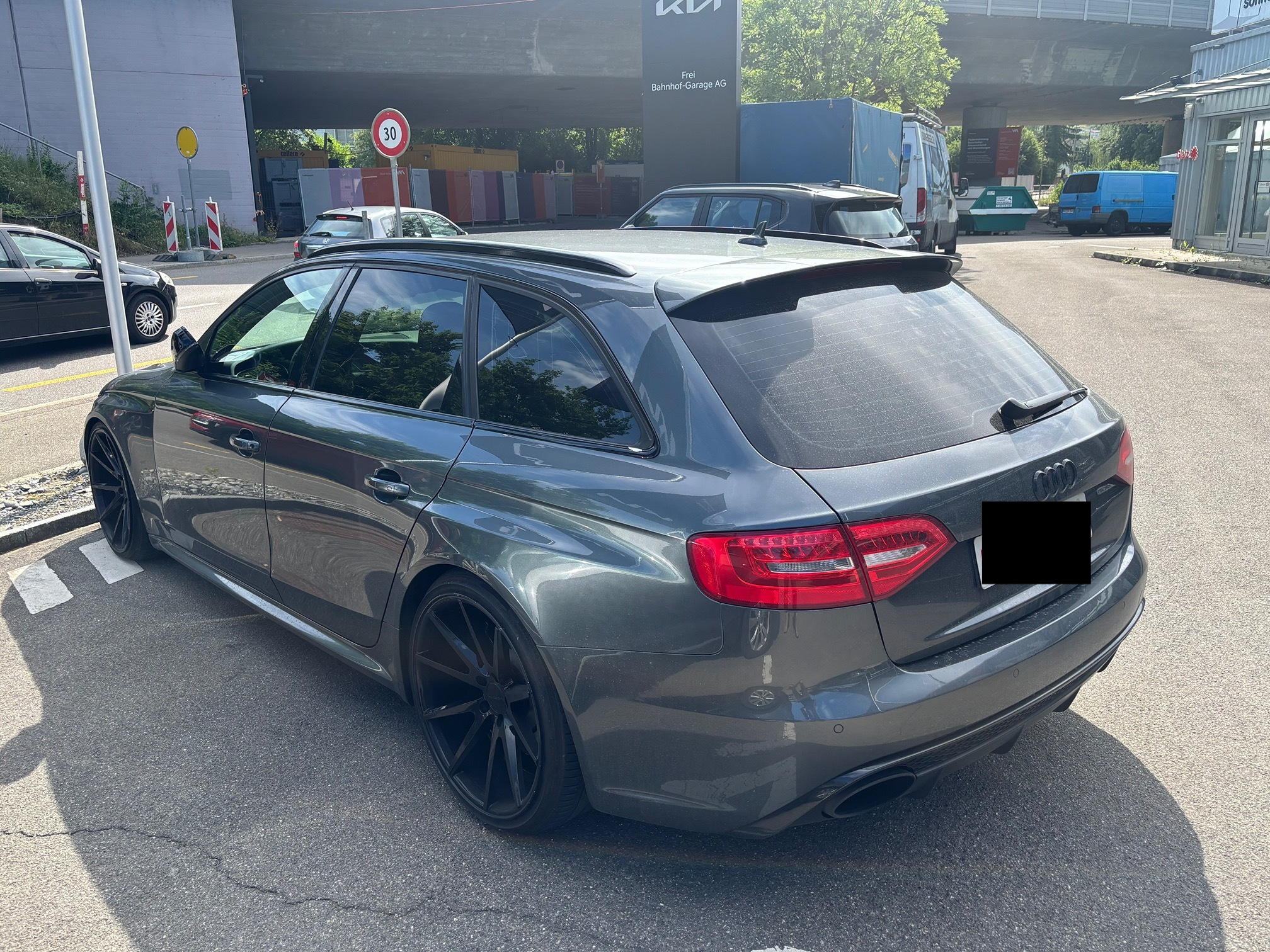 QUATTRO RS4 Avant 4.2FSI — zdjęcie 2