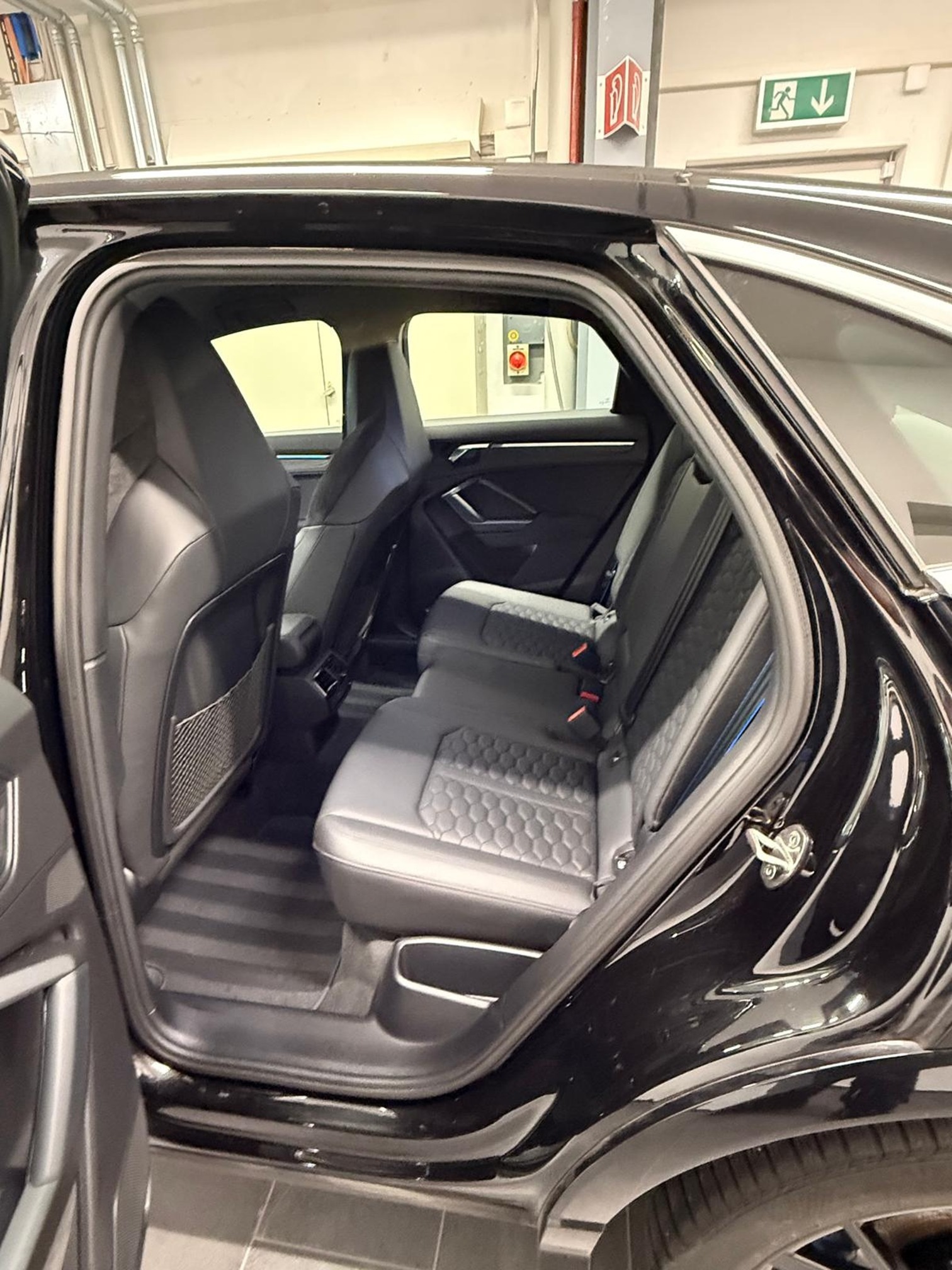 AUDI RS Q3 Sportback — zdjęcie 14