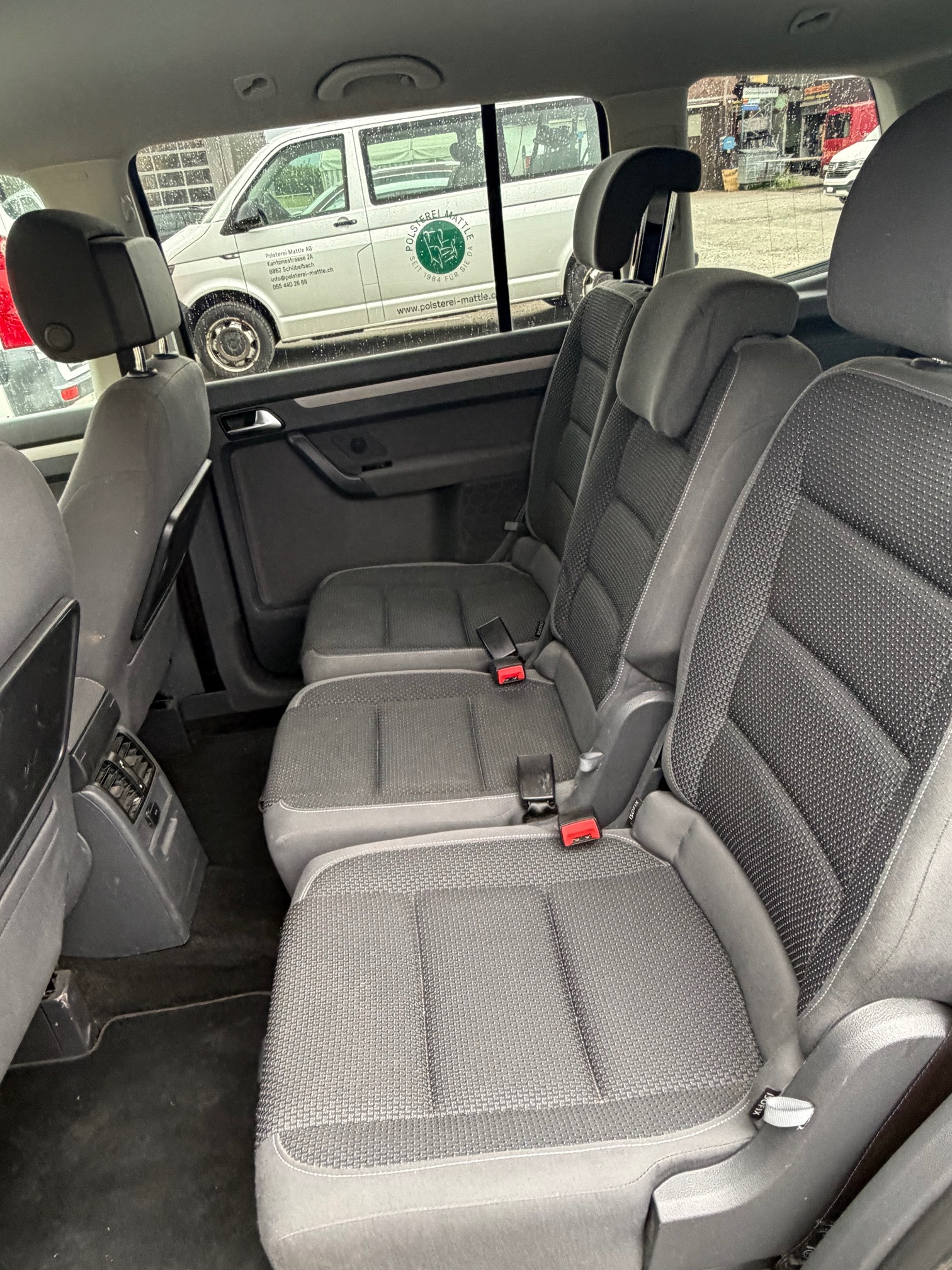 VW Touran 2.0 TDI — zdjęcie 15