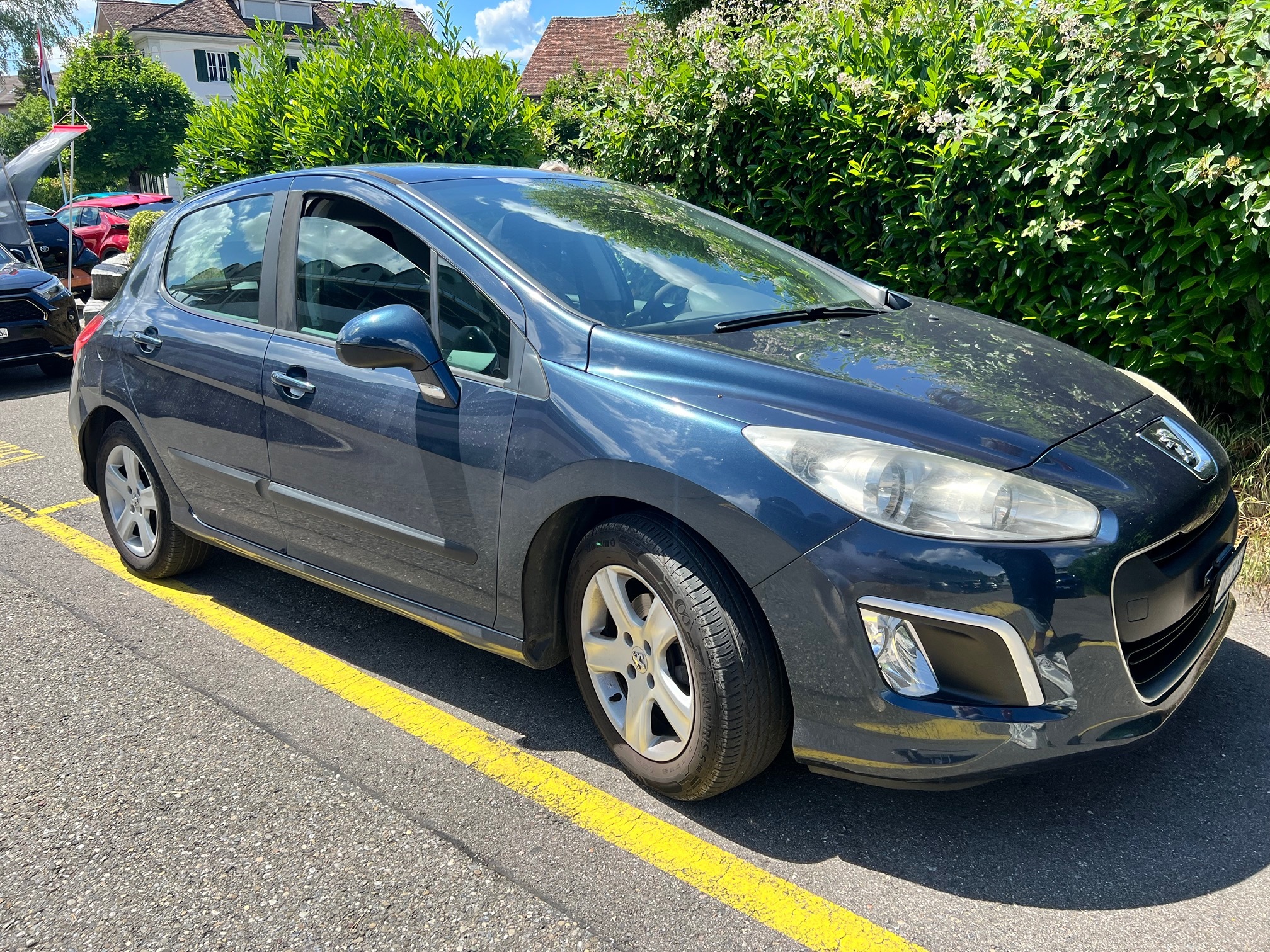 PEUGEOT 308