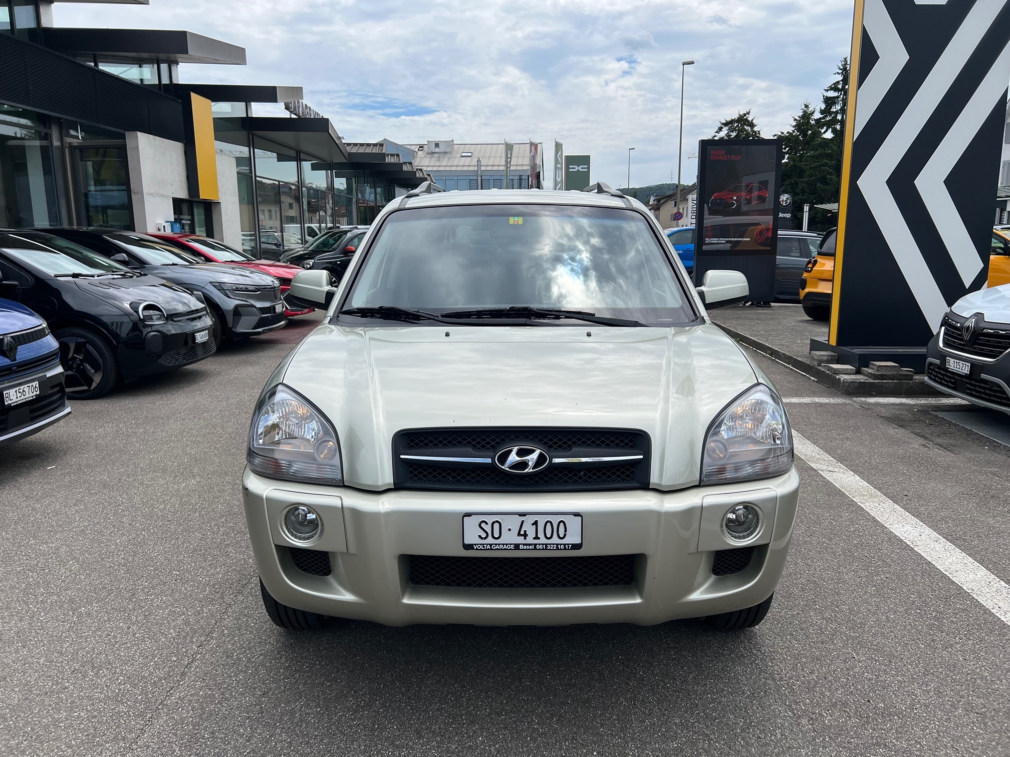 HYUNDAI Tucson 2.0 CRDI-I — zdjęcie 8