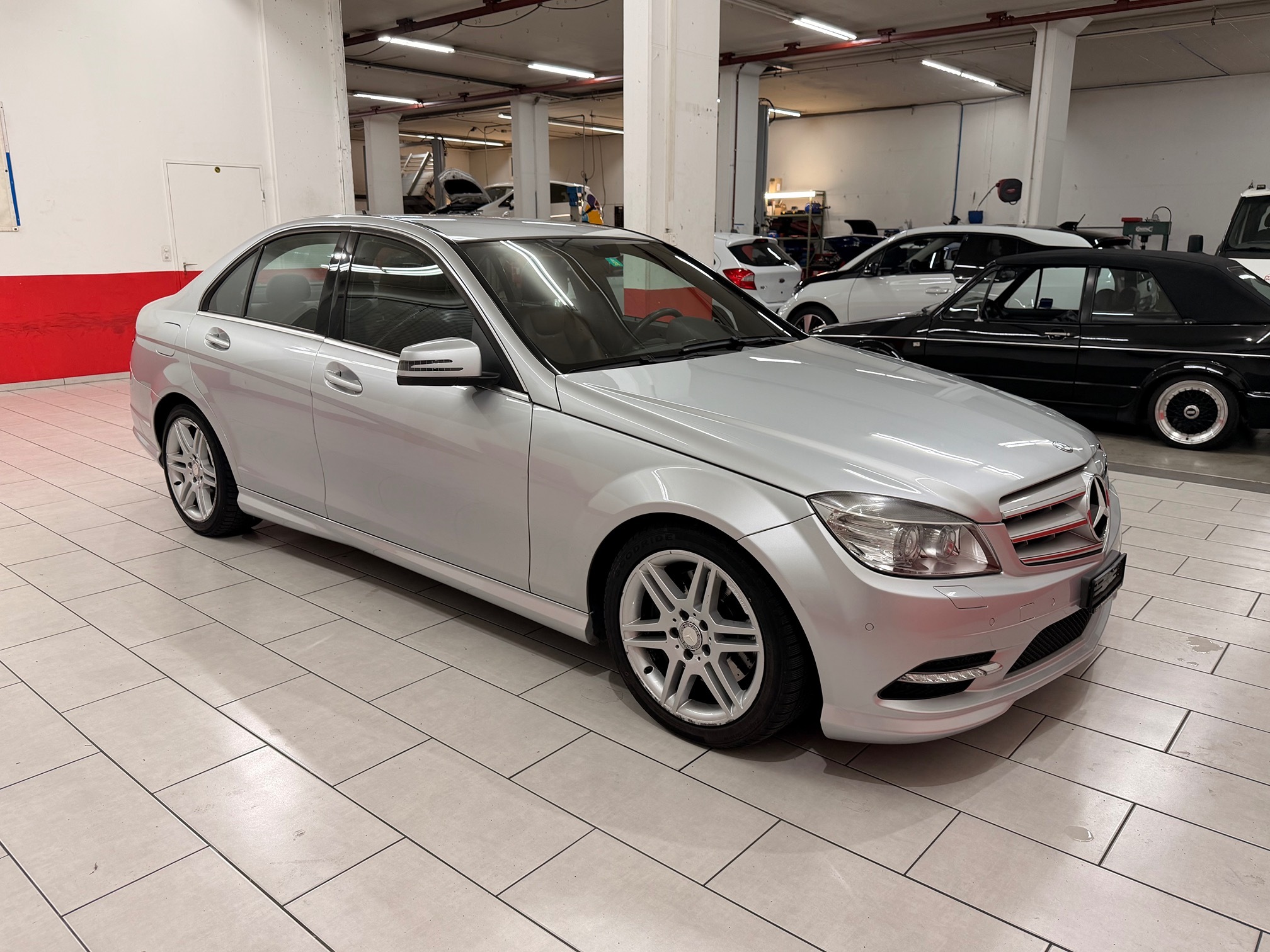 MERCEDES-BENZ C 350 4-m — zdjęcie 7
