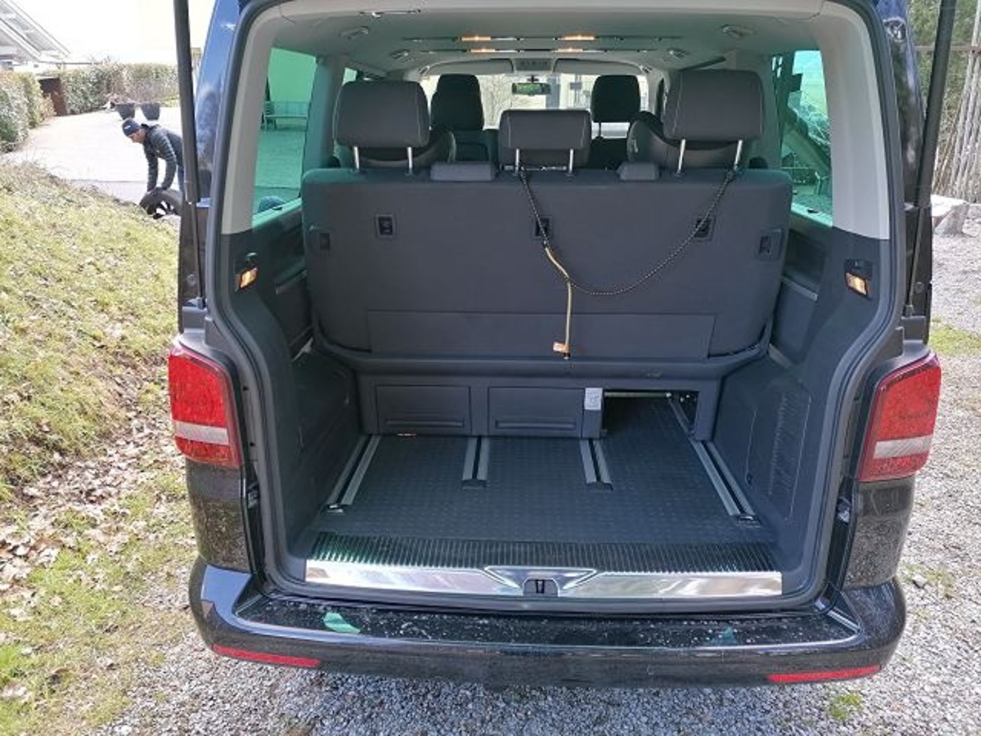 VW T5 Multi.D 4M BMT — zdjęcie 4