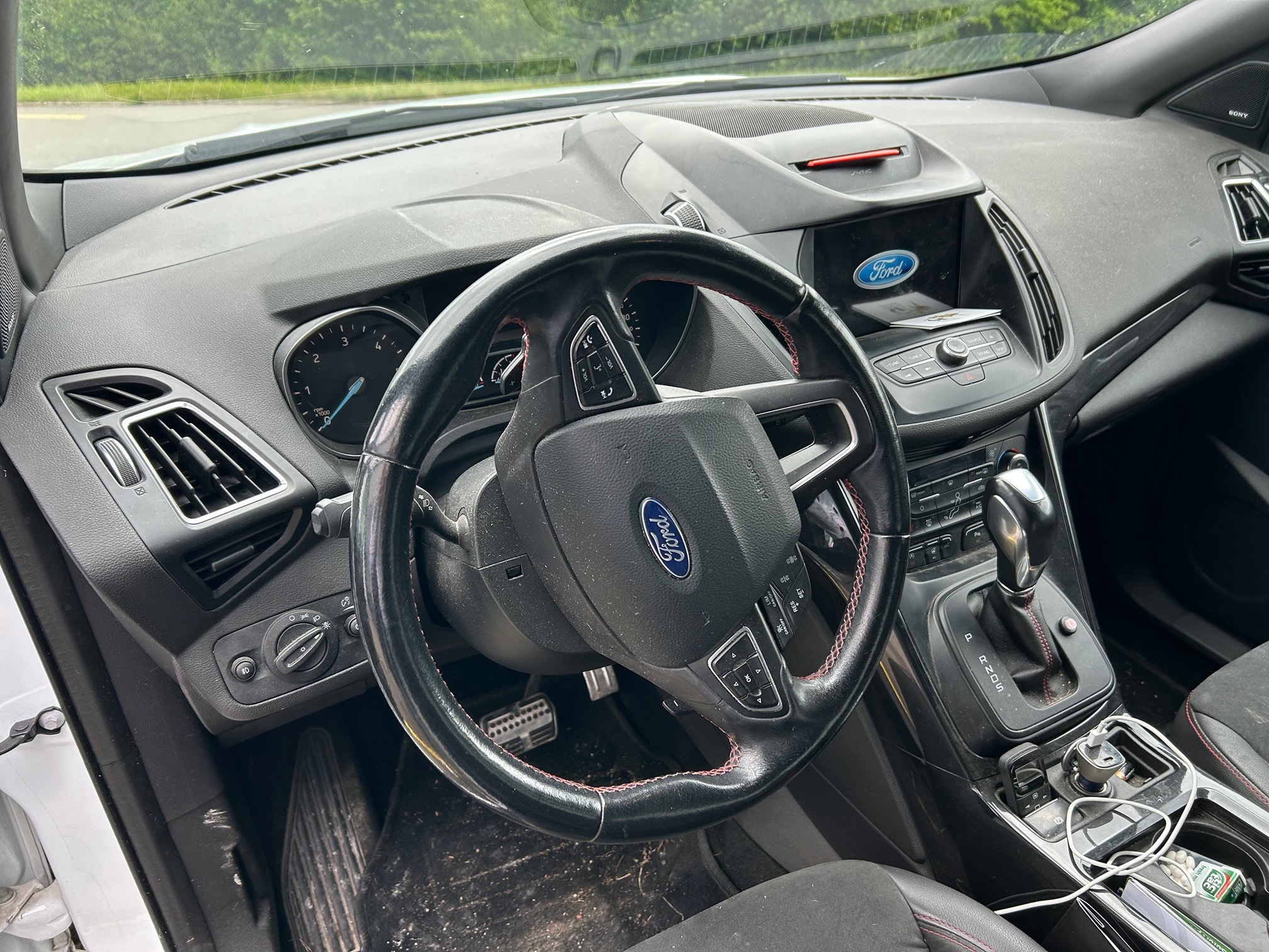 FORD Kuga 2.0 TDCi 4x4 — zdjęcie 7