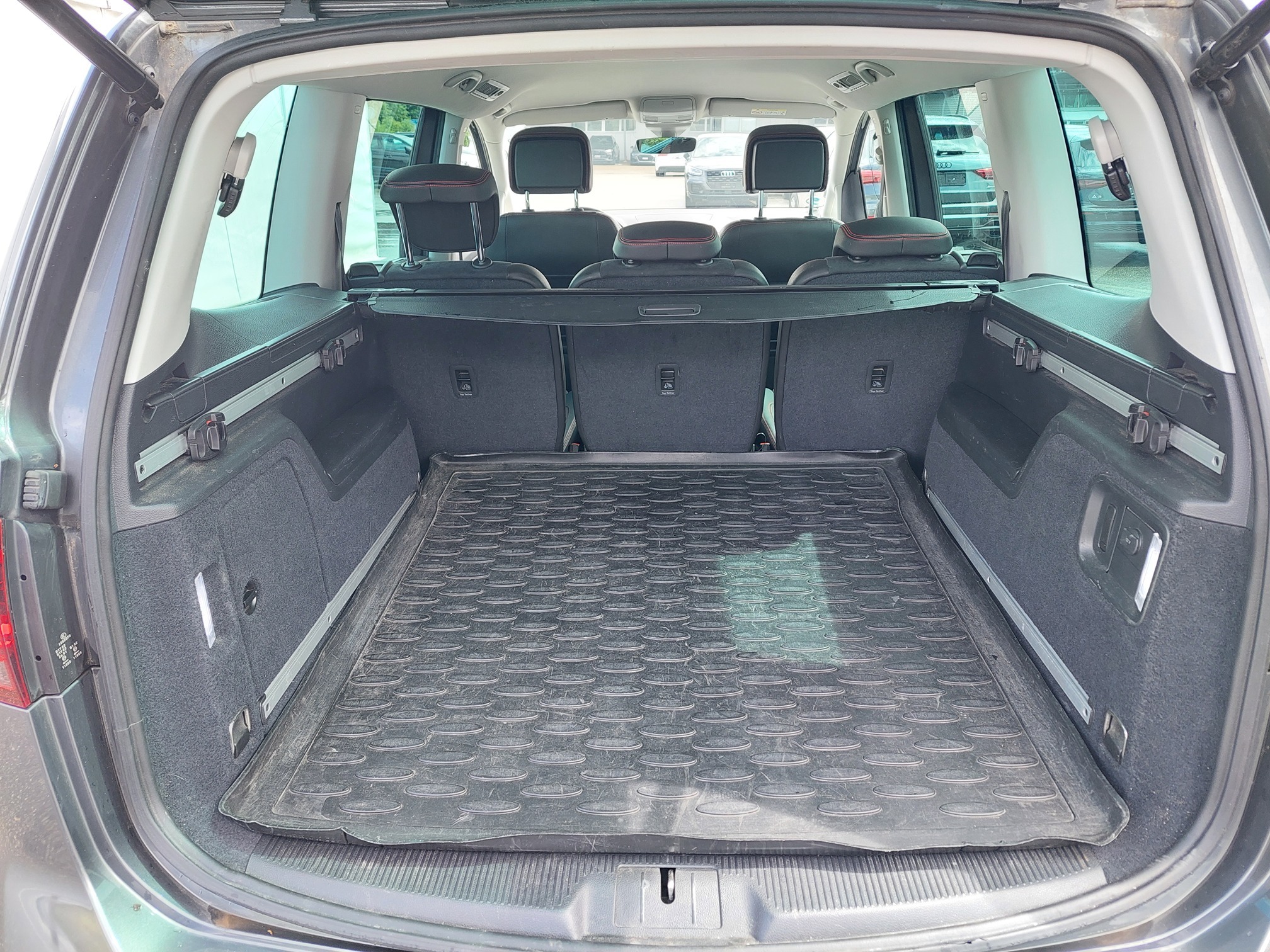 SEAT Alhambra 2.0TDI DSG FR-Line 7- Plätzer  — zdjęcie 5