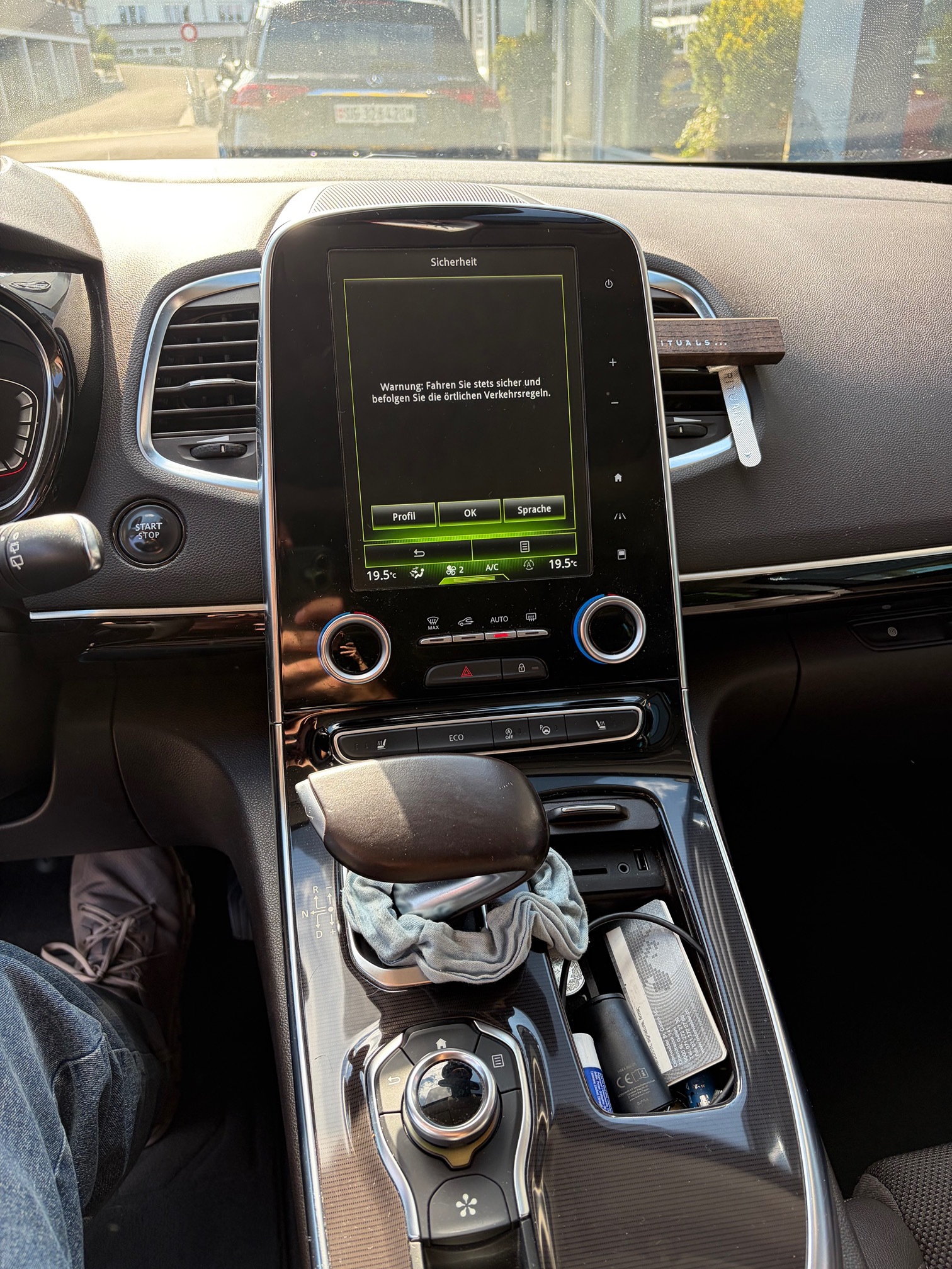 RENAULT Espace dCi160 — zdjęcie 14