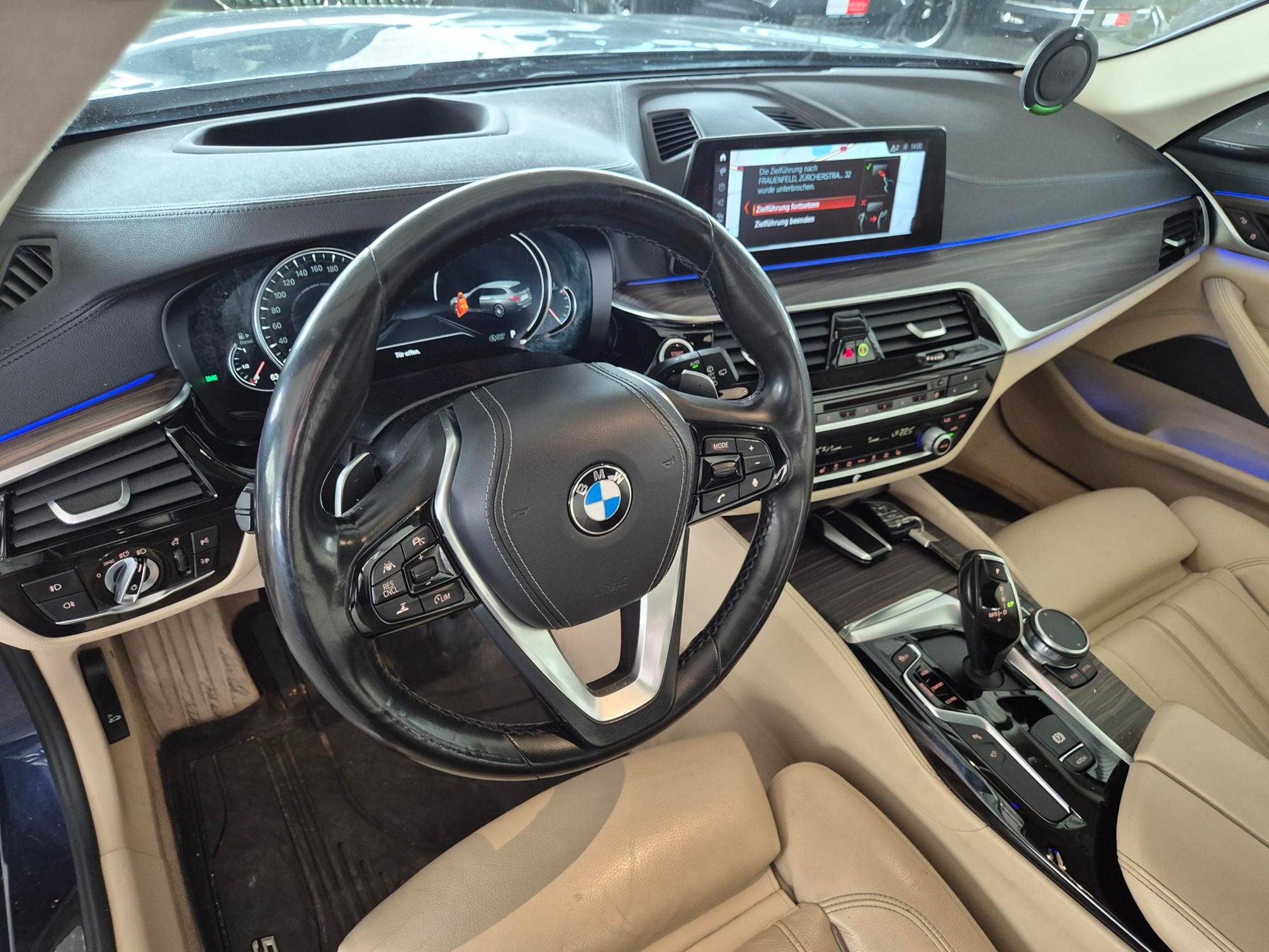 BMW 520d xDrive Luxury — zdjęcie 14