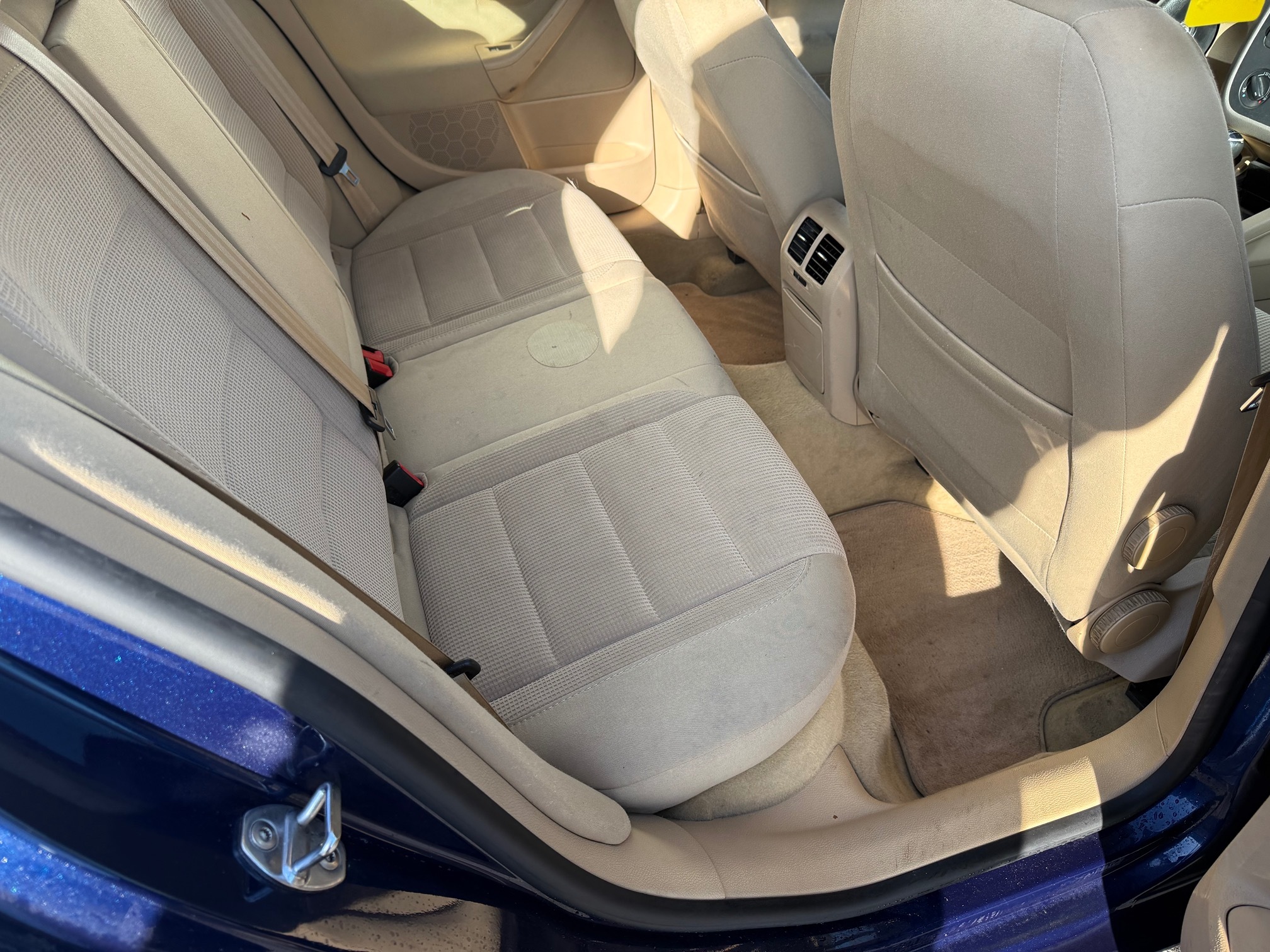VW Jetta 2.0FSI — zdjęcie 12