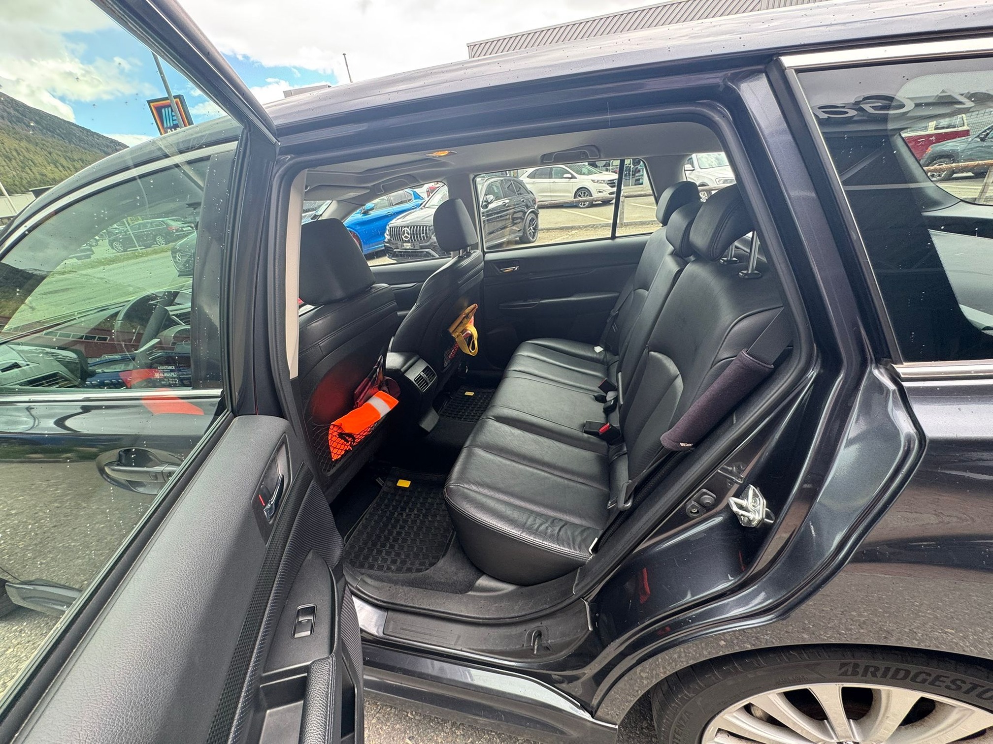 SUBARU Legacy 2.5GT S AWD — zdjęcie 11