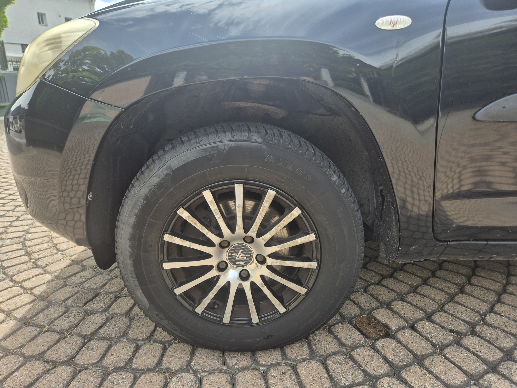 TOYOTA RAV4 2.0 — zdjęcie 10