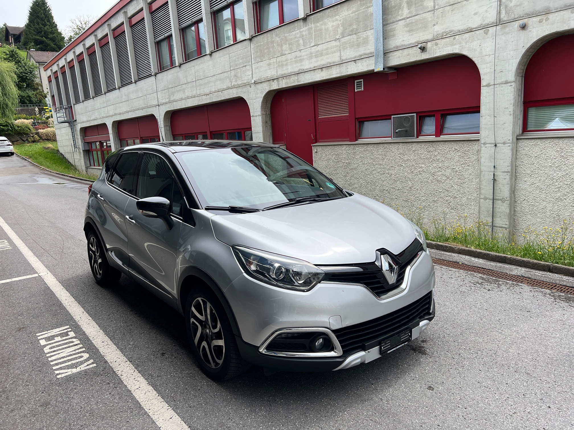 RENAULT Captur 120EDC — zdjęcie 2