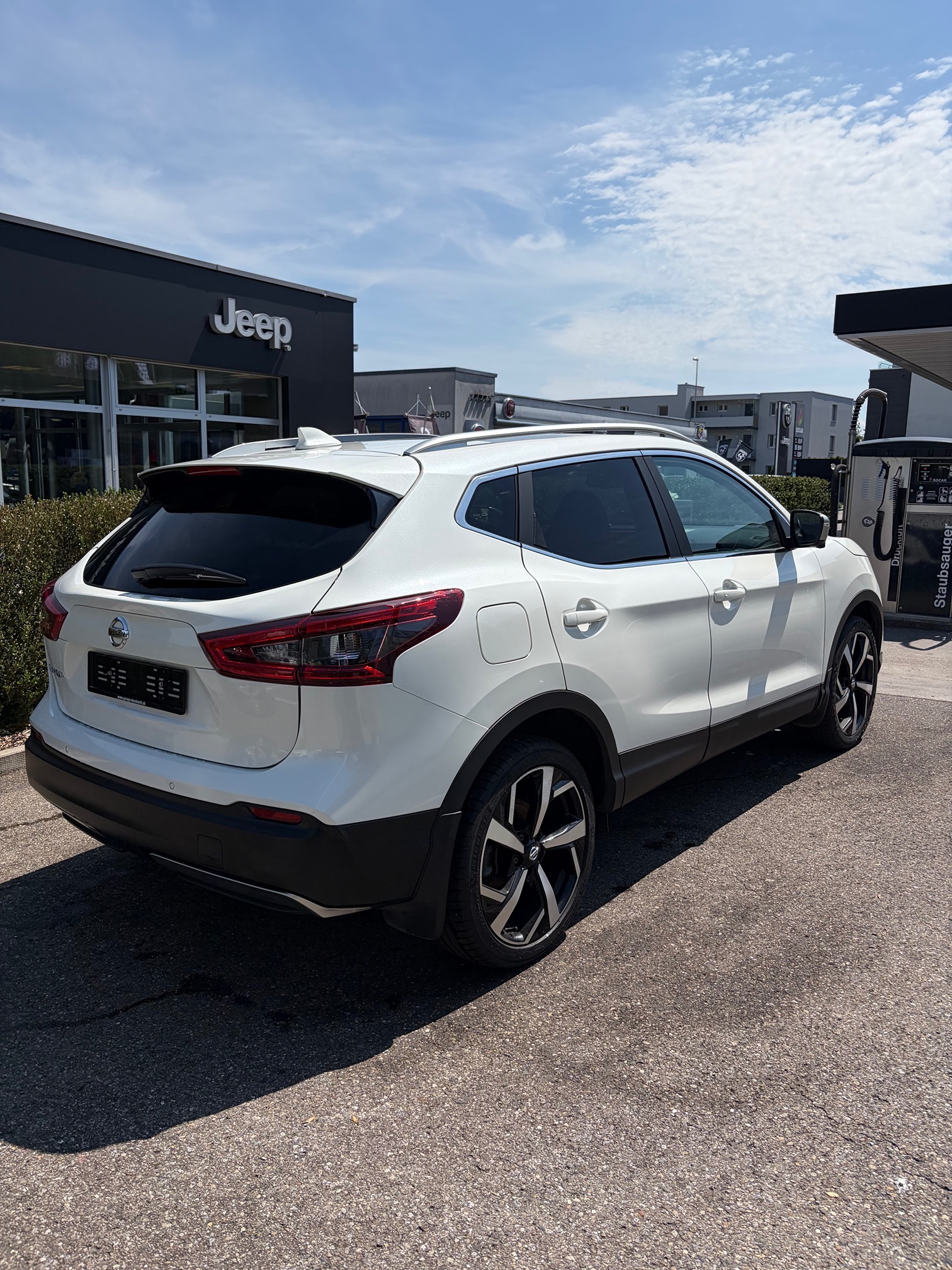 NISSAN Qashqai — zdjęcie 2