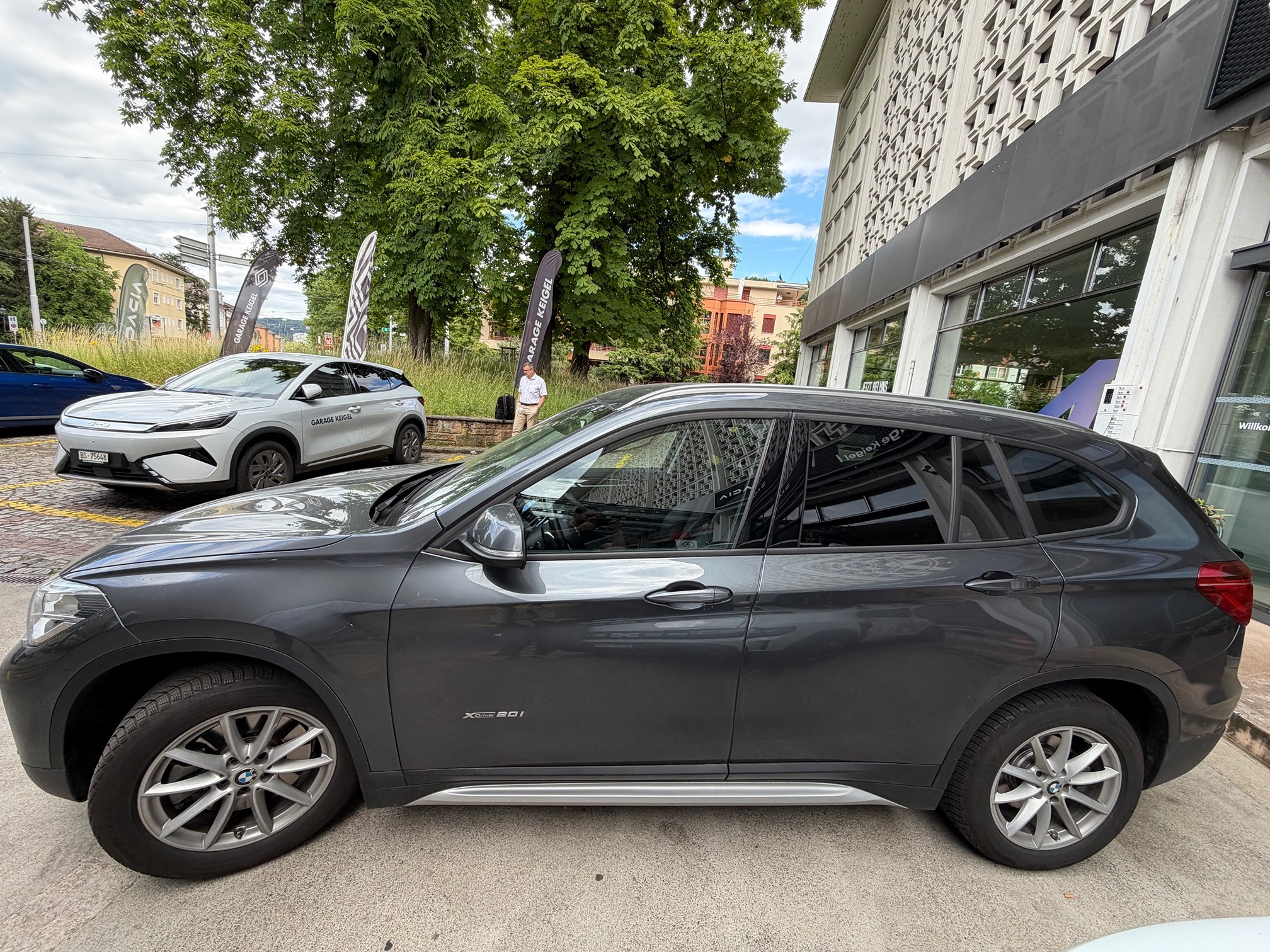 BMW X1 xDrive20i — zdjęcie 4