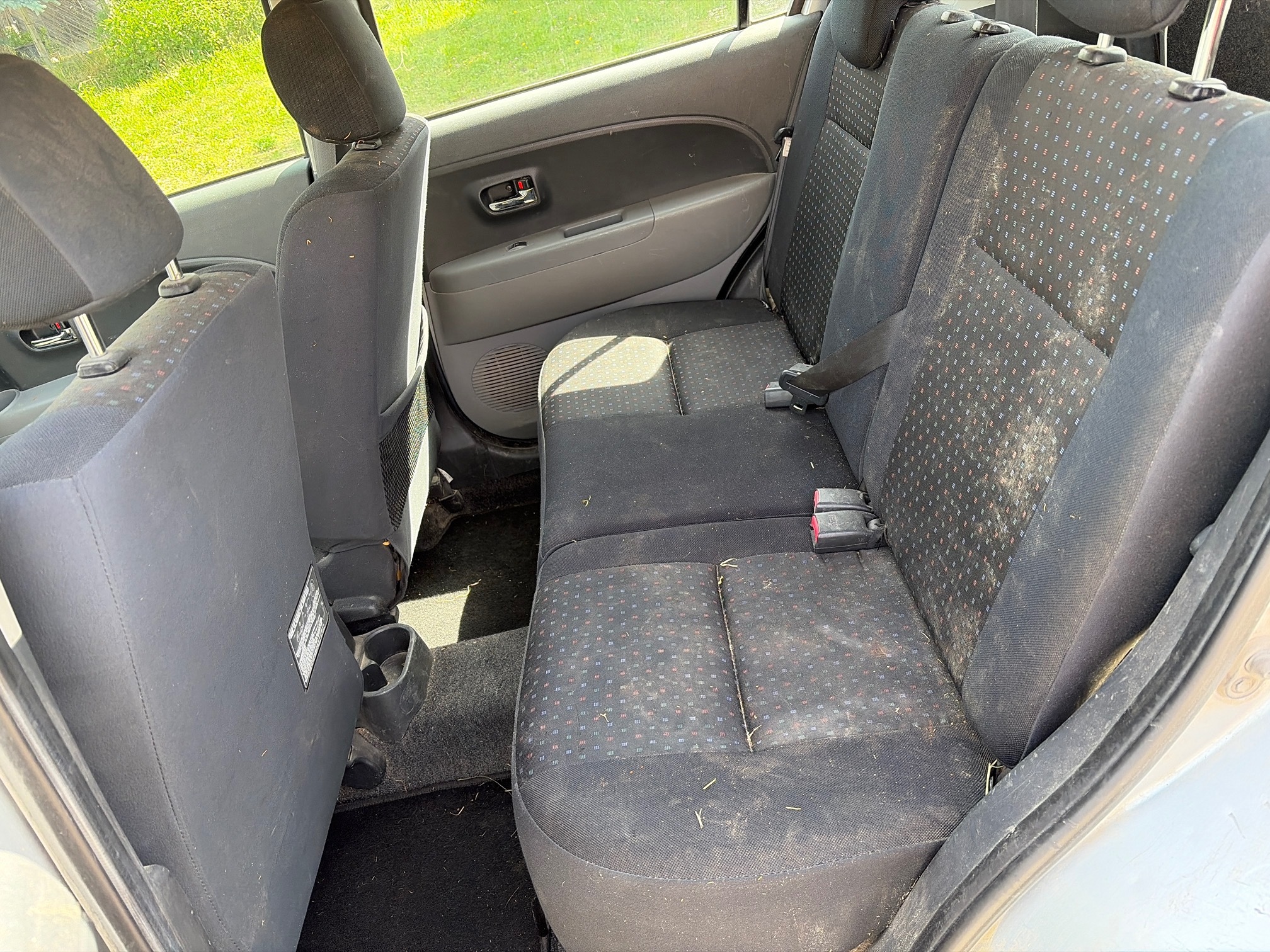 DAIHATSU Sirion 1.3 4WD — zdjęcie 14