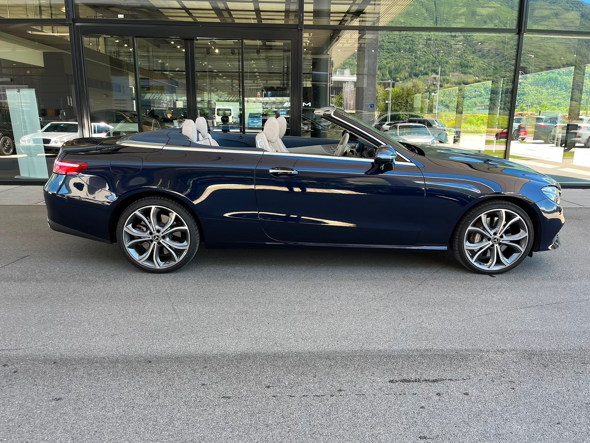 MERCEDES-BENZ E 450 4Matic — zdjęcie 5