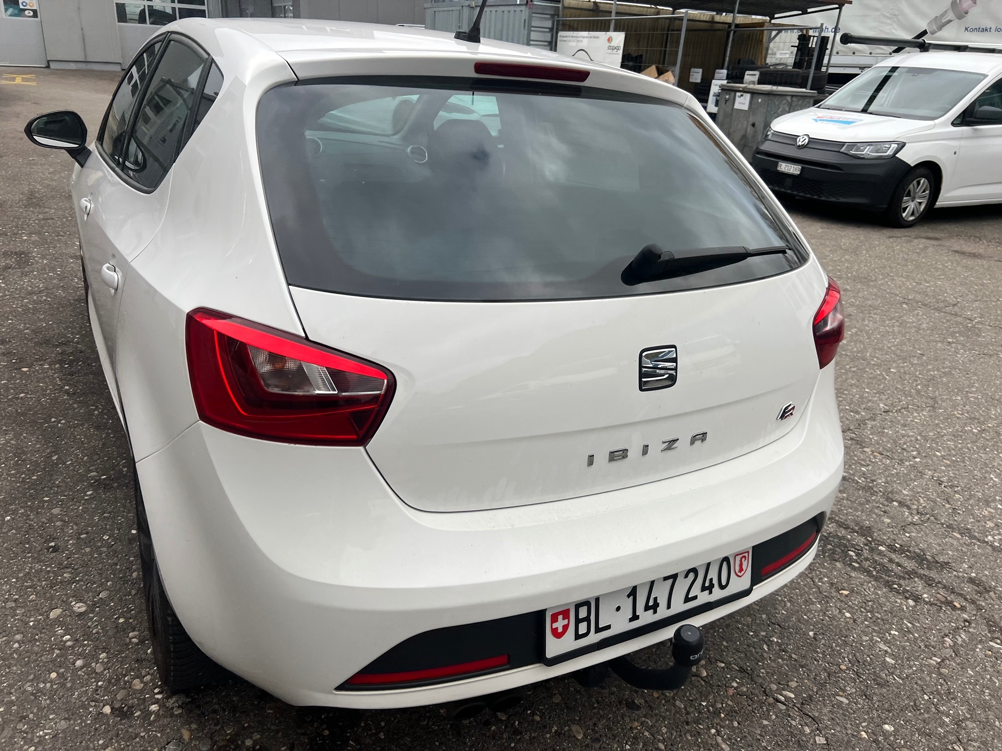 SEAT Ibiza 1.4 — zdjęcie 12