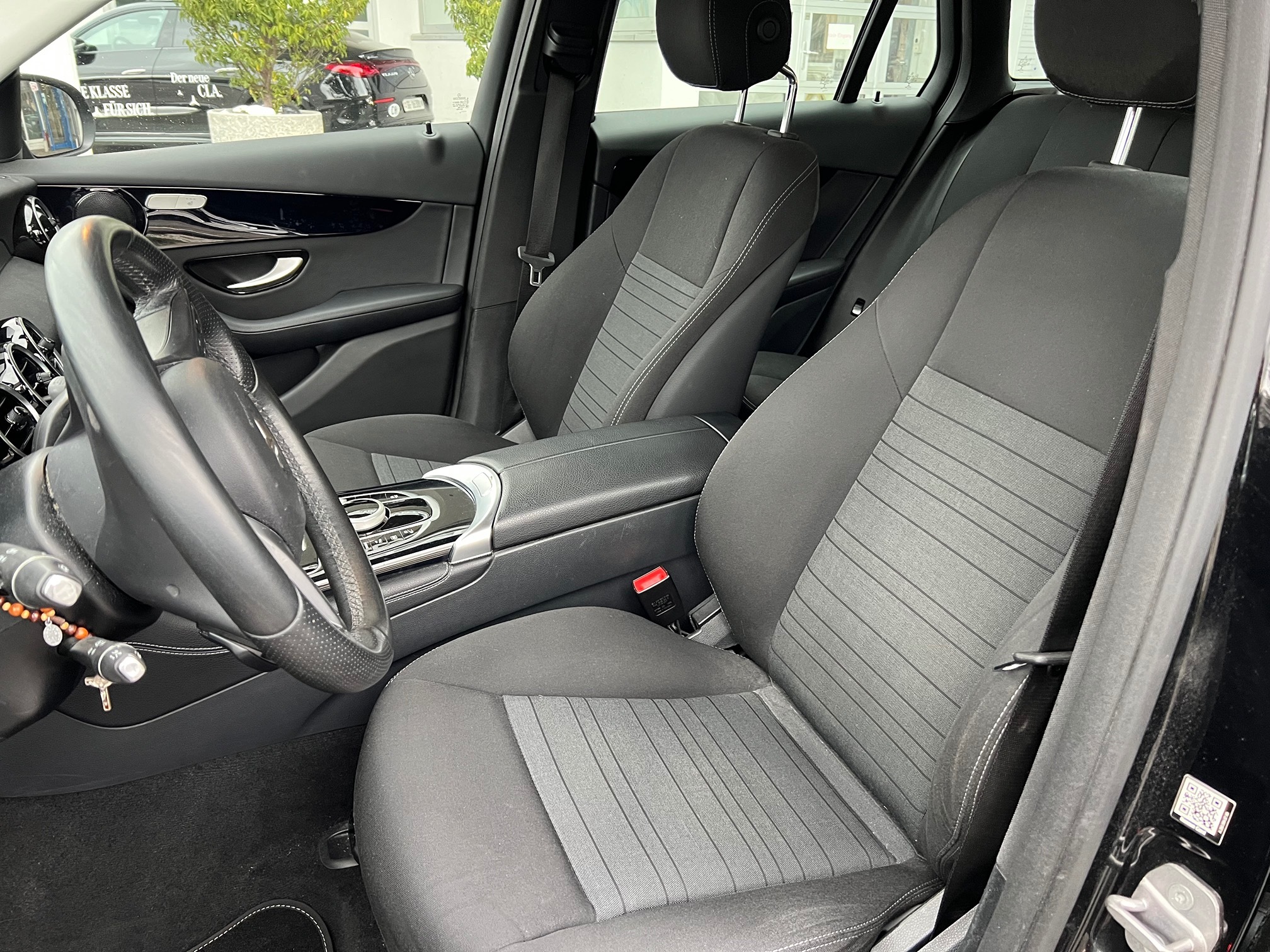 MERCEDES-BENZ GLC 350e 4matic EC — zdjęcie 13