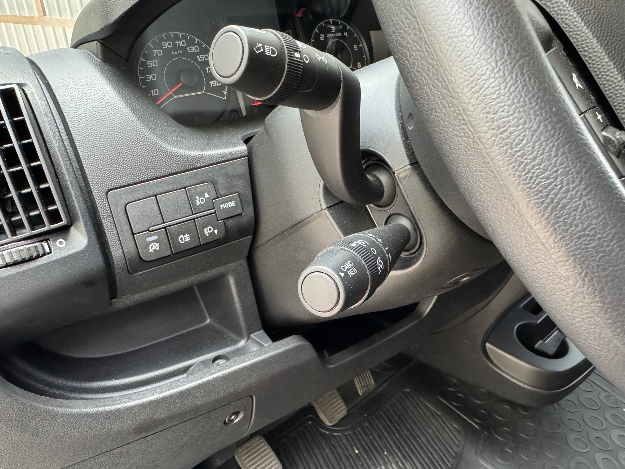 PEUGEOT Boxer BlueHDi — zdjęcie 13