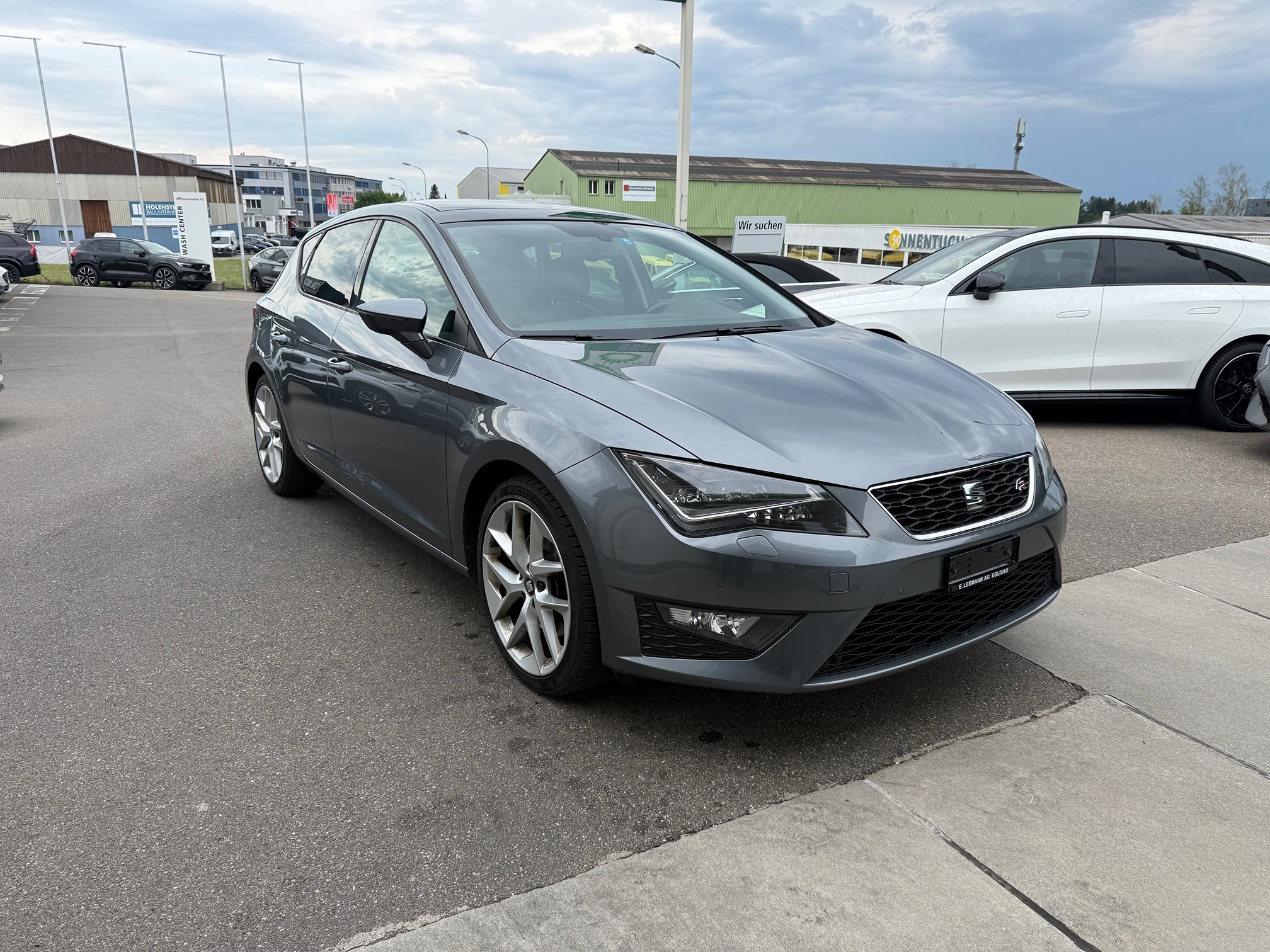 SEAT Leon 1.8 TSI DSG Automat (MFK 07.2025) — zdjęcie 2