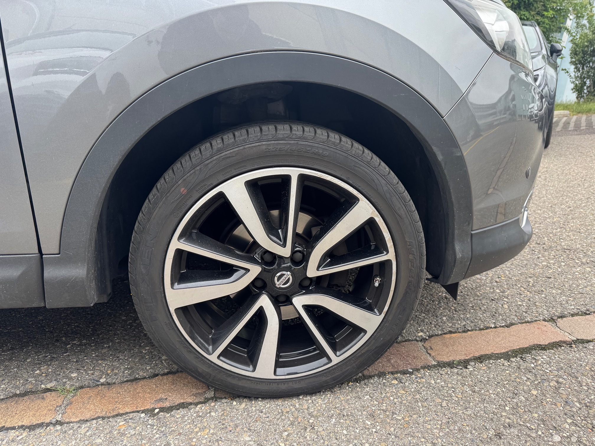 NISSAN Qashqai — zdjęcie 10