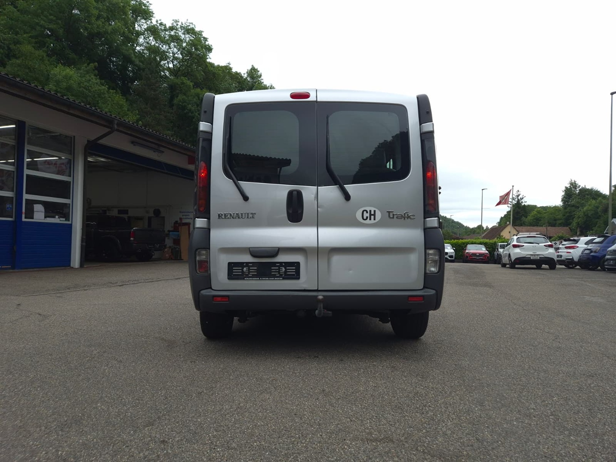 RENAULT Trafic dCi 100 — zdjęcie 9