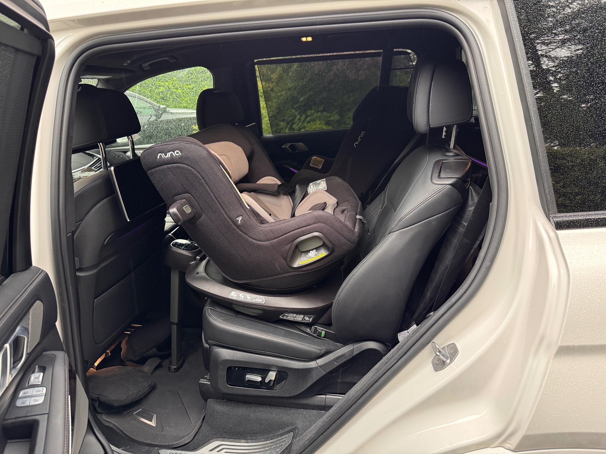 BMW X7 M50i — zdjęcie 12
